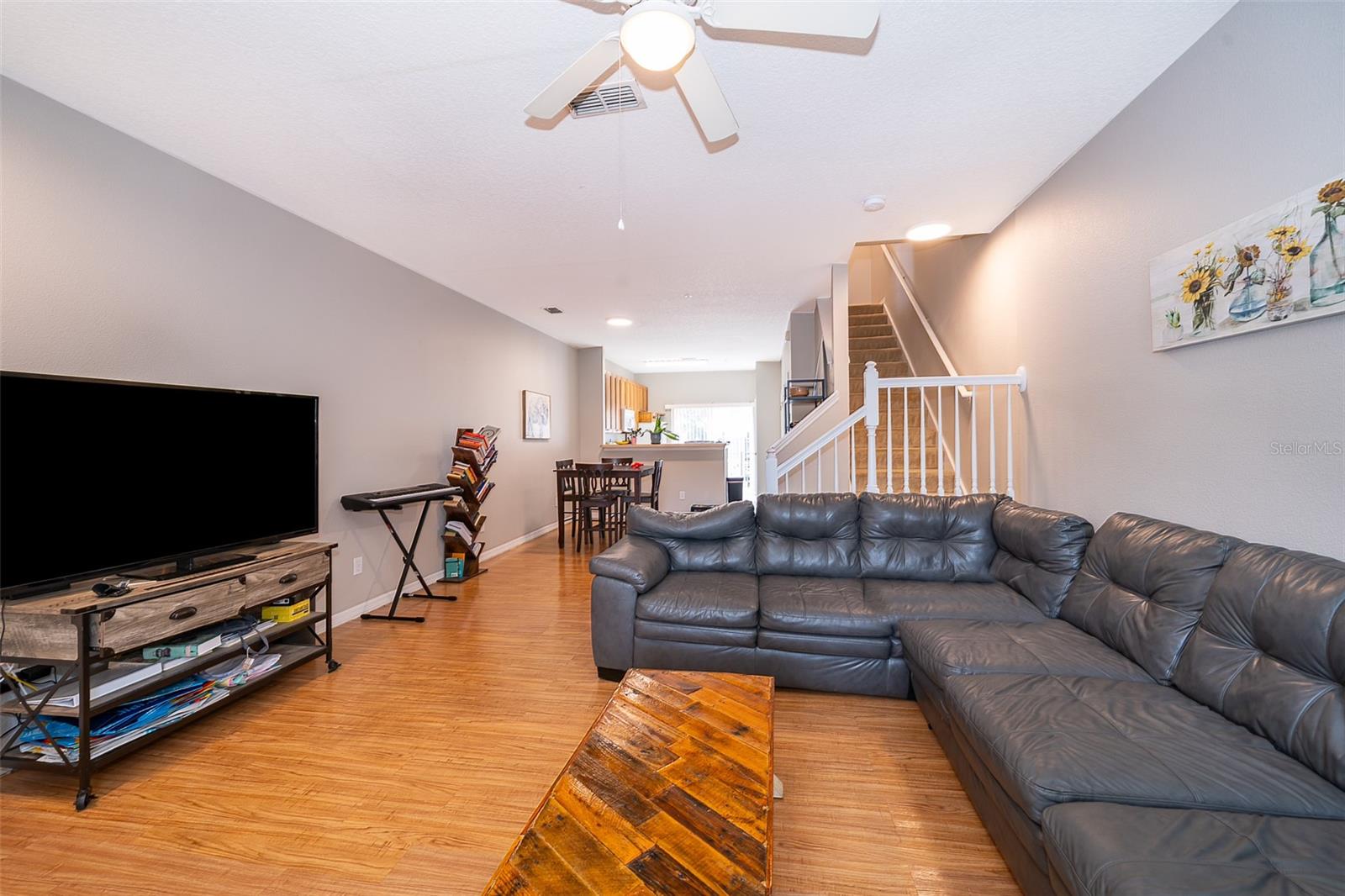 Image 5 of 27 For 10124 Regent Square Drive 206
