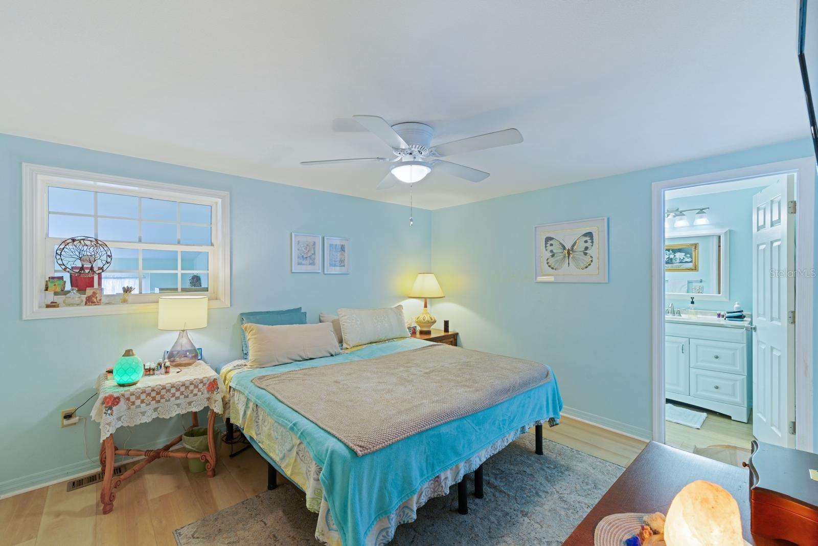 Image 8 of 10 For 4906 Sea Island Avenue