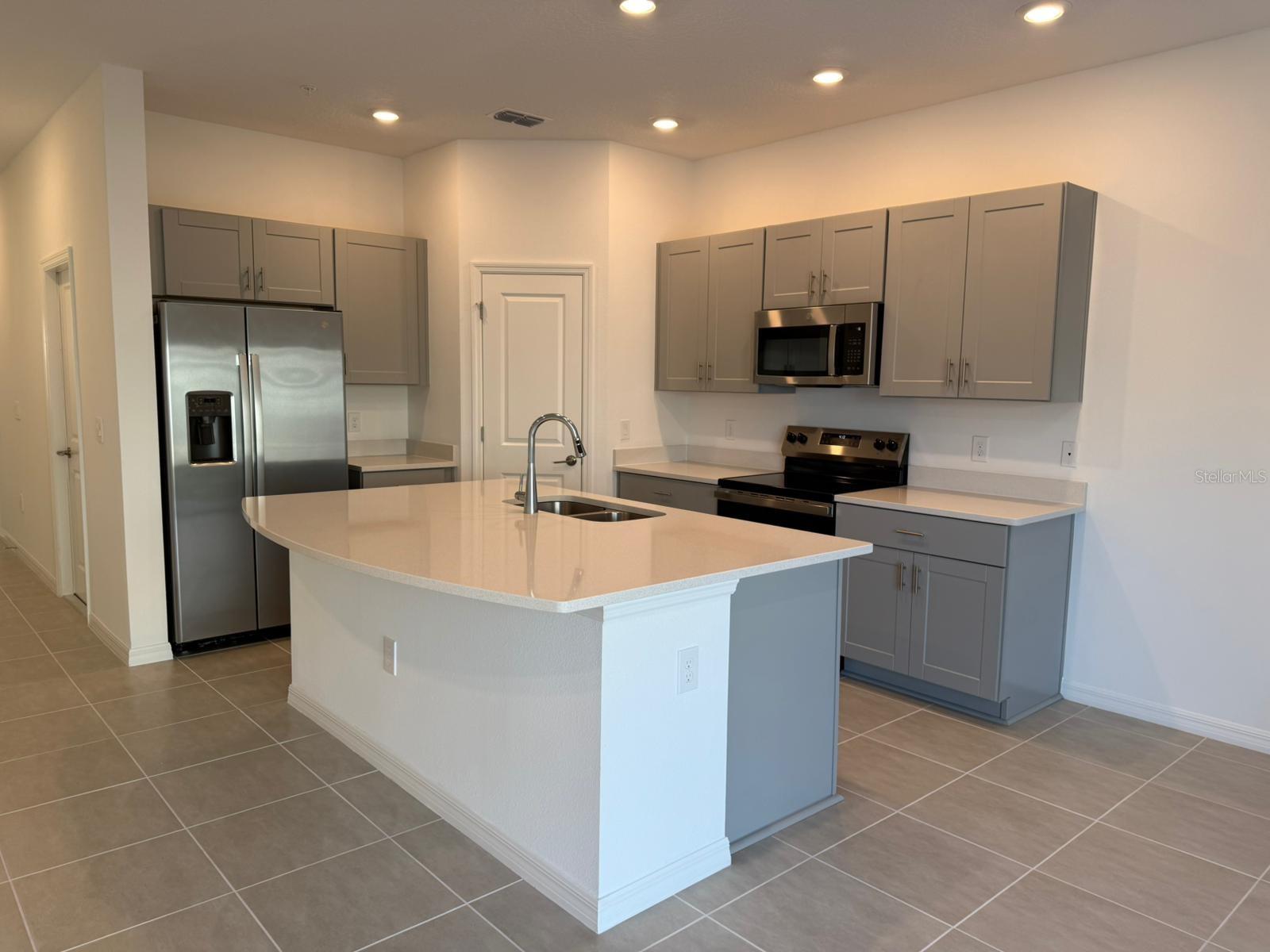 Image 2 of 18 For 5040 Spangle Drive