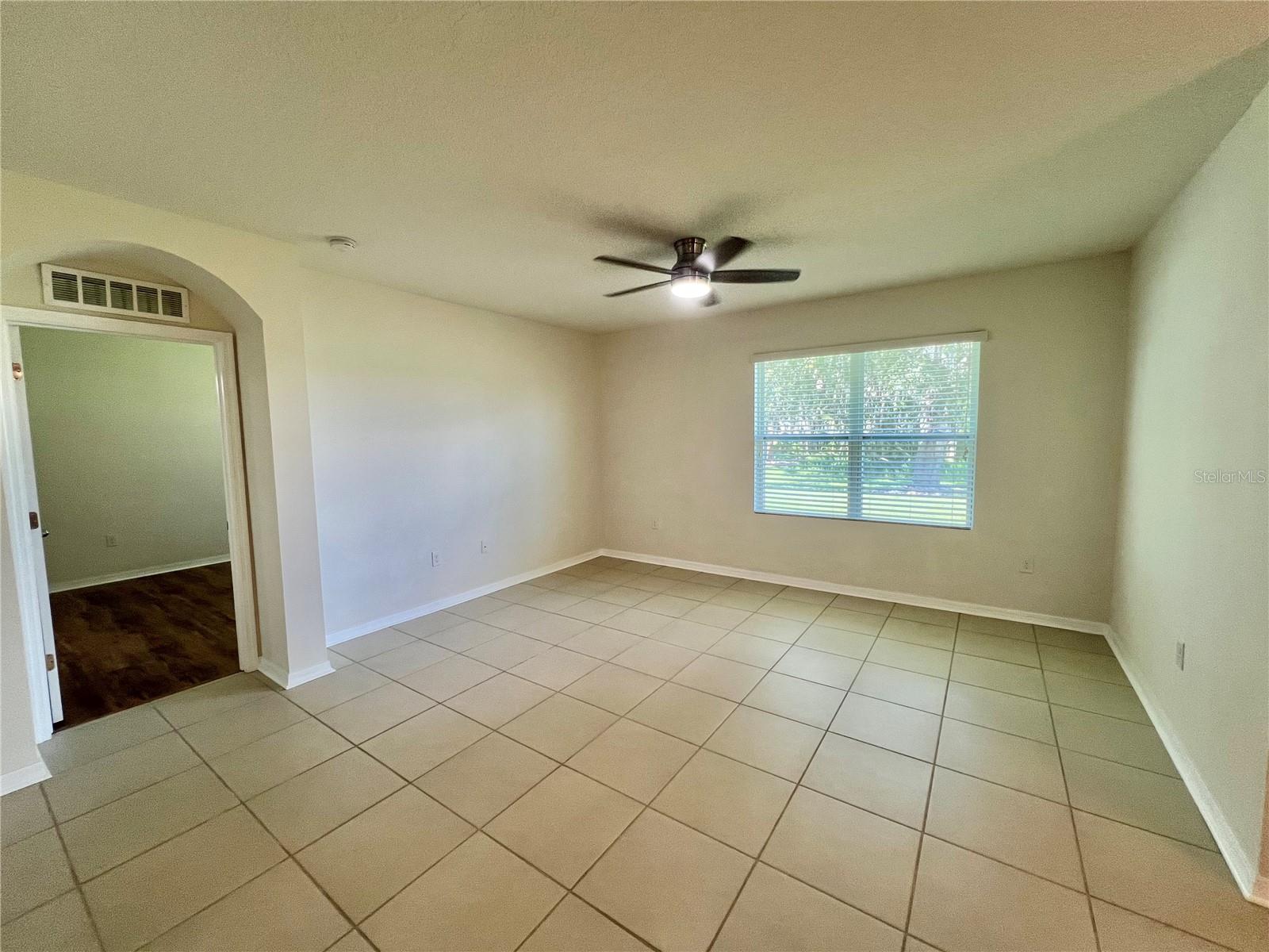 Image 12 of 46 For 1512 Diamond Loop Drive