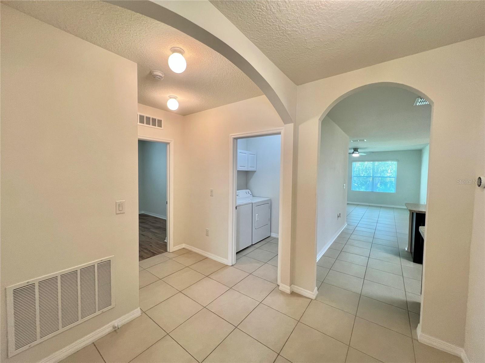 Image 6 of 46 For 1512 Diamond Loop Drive