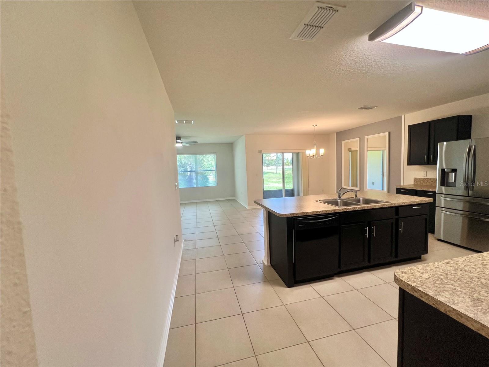 Image 7 of 46 For 1512 Diamond Loop Drive