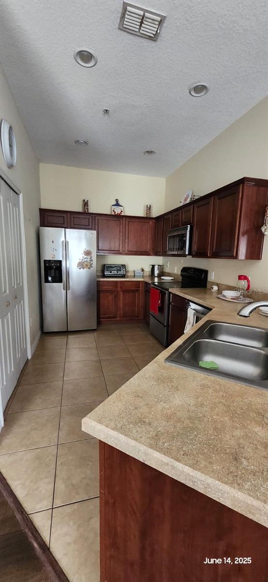Image 8 of 9 For 7110 Red Lantern Drive 23