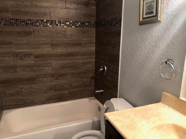 Image 6 of 9 For 5220 Via Hacienda  112