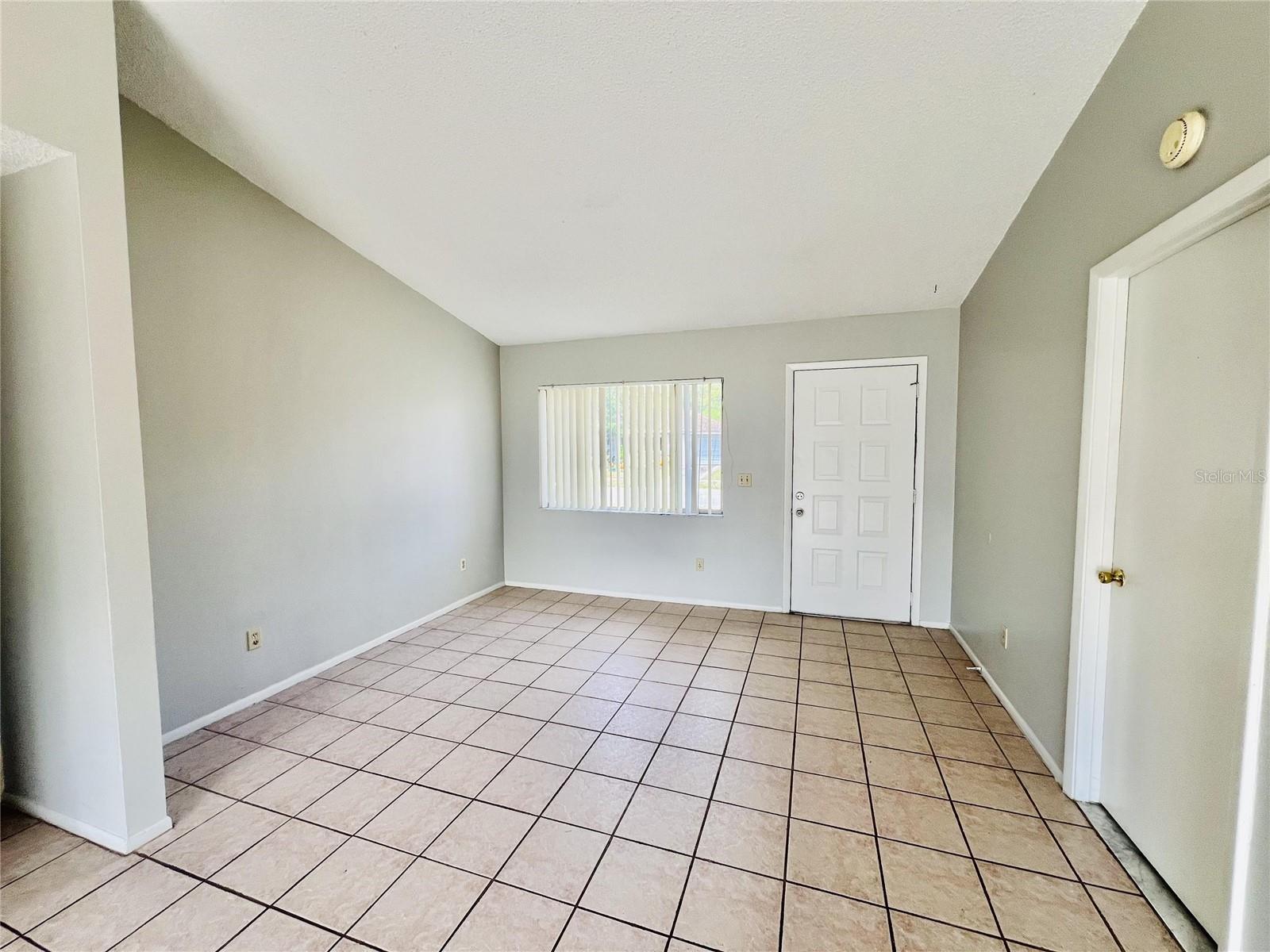 Image 4 of 13 For 12914 Ohio Woods Lane