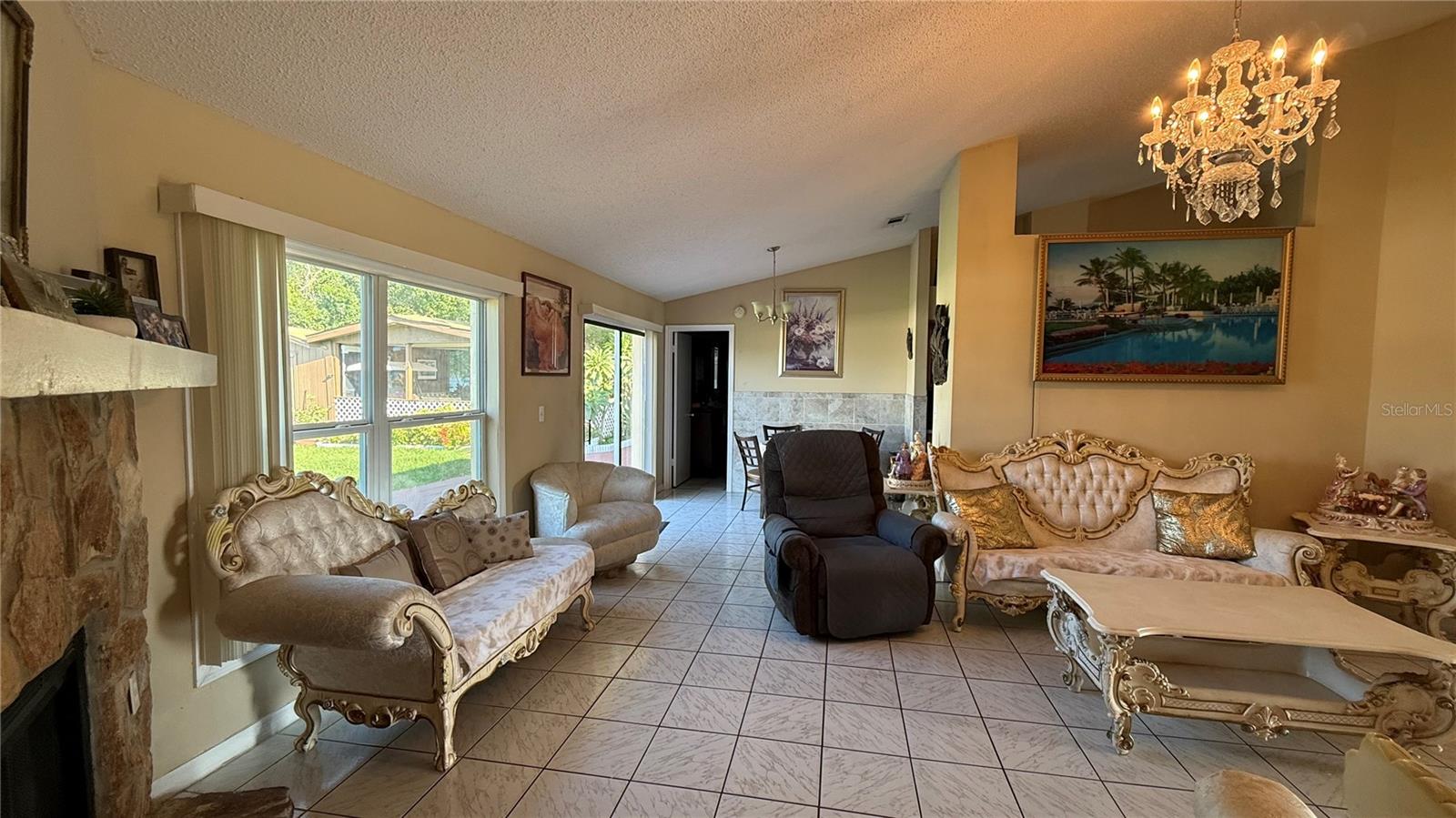 Image 10 of 43 For 2839 Pampas Court
