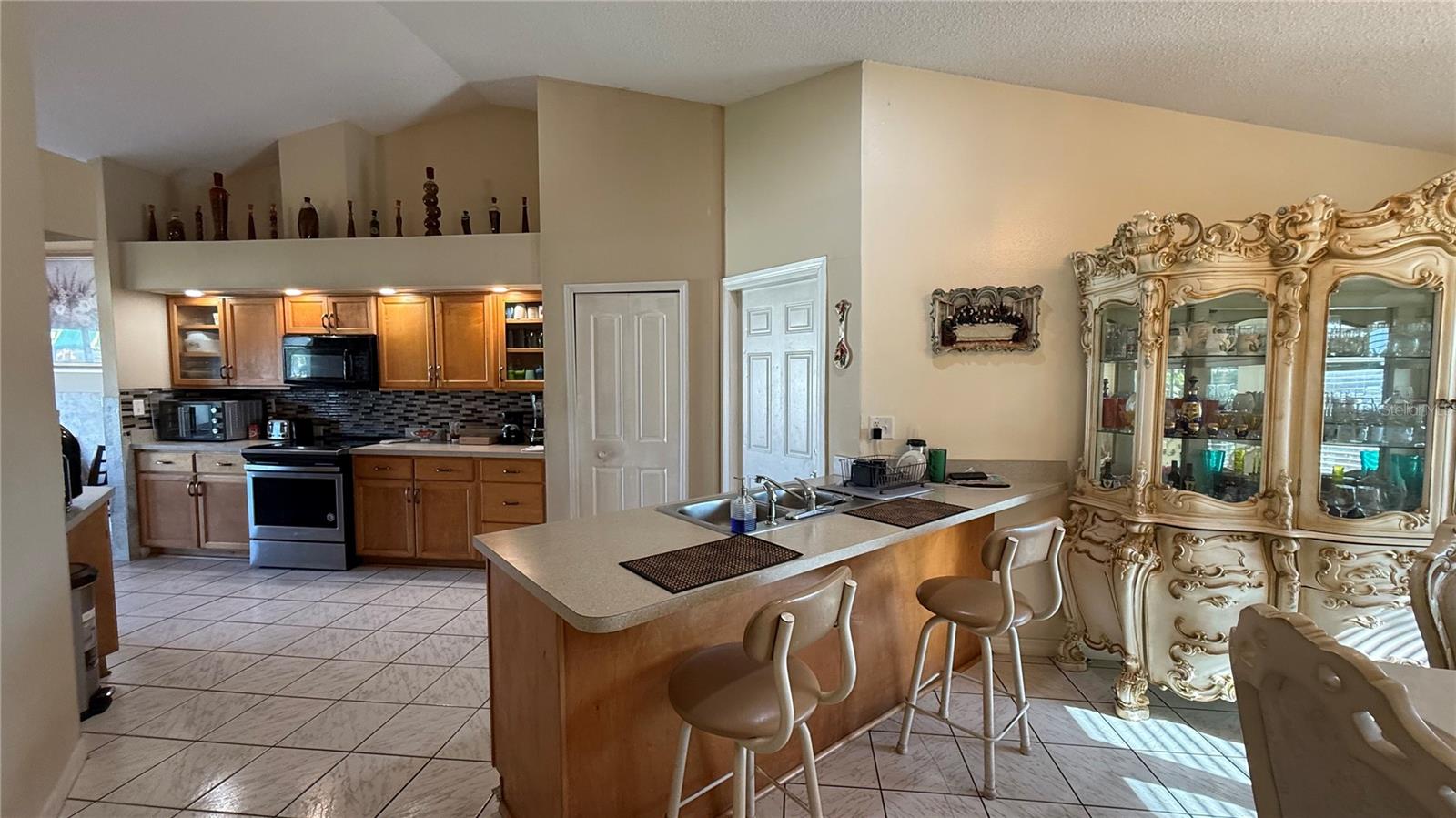 Image 14 of 43 For 2839 Pampas Court