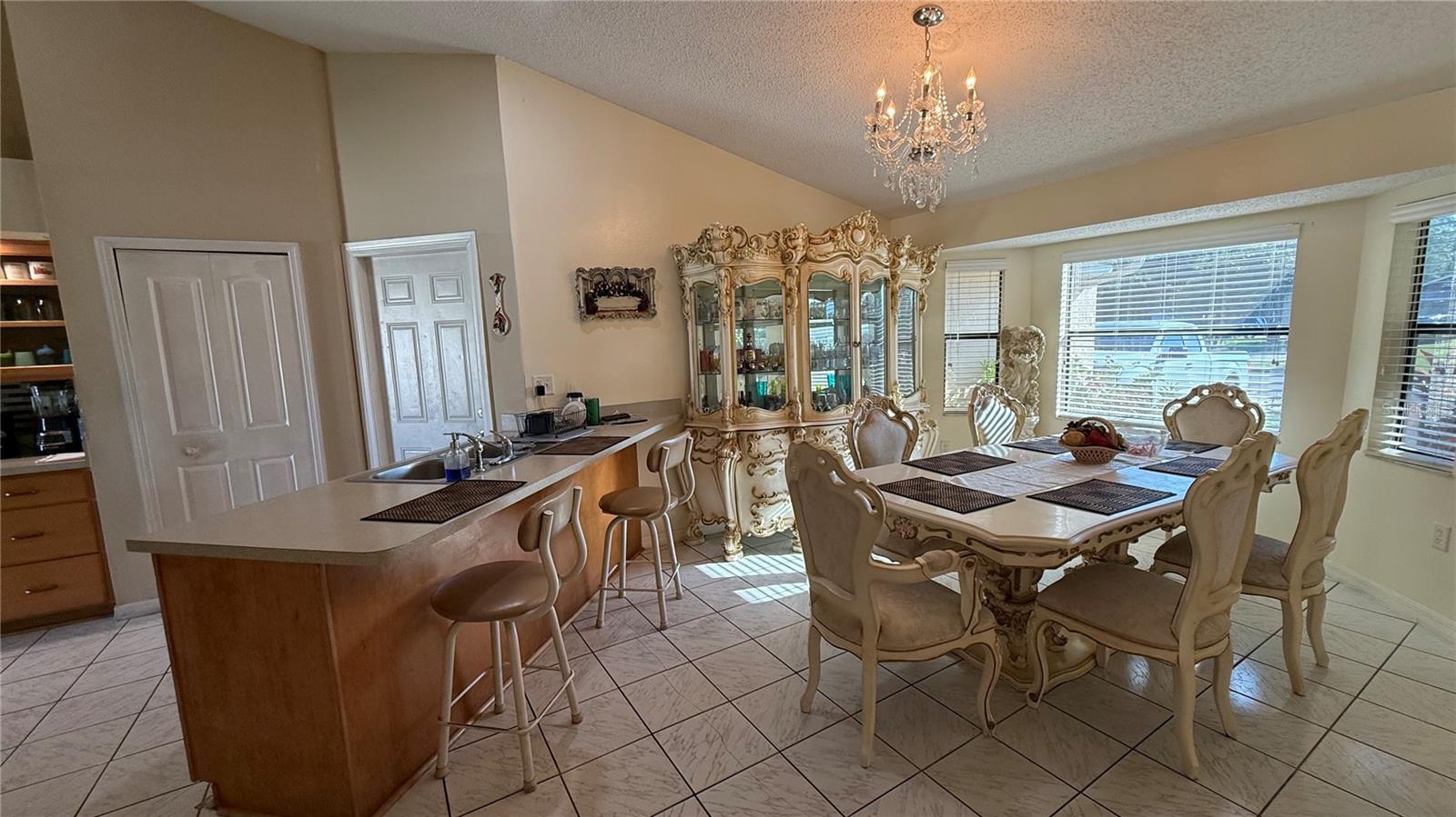 Image 19 of 43 For 2839 Pampas Court