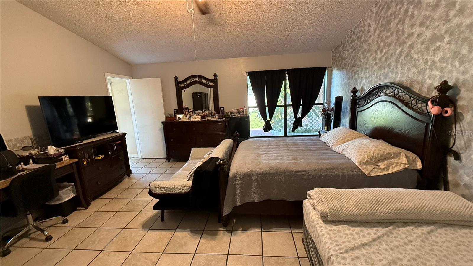 Image 24 of 43 For 2839 Pampas Court