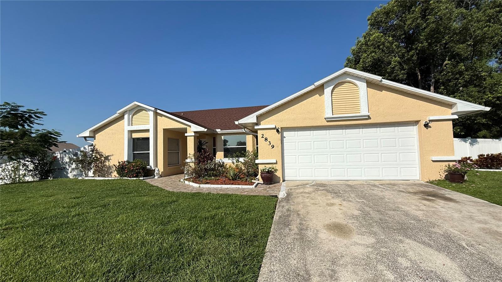 Image 3 of 43 For 2839 Pampas Court