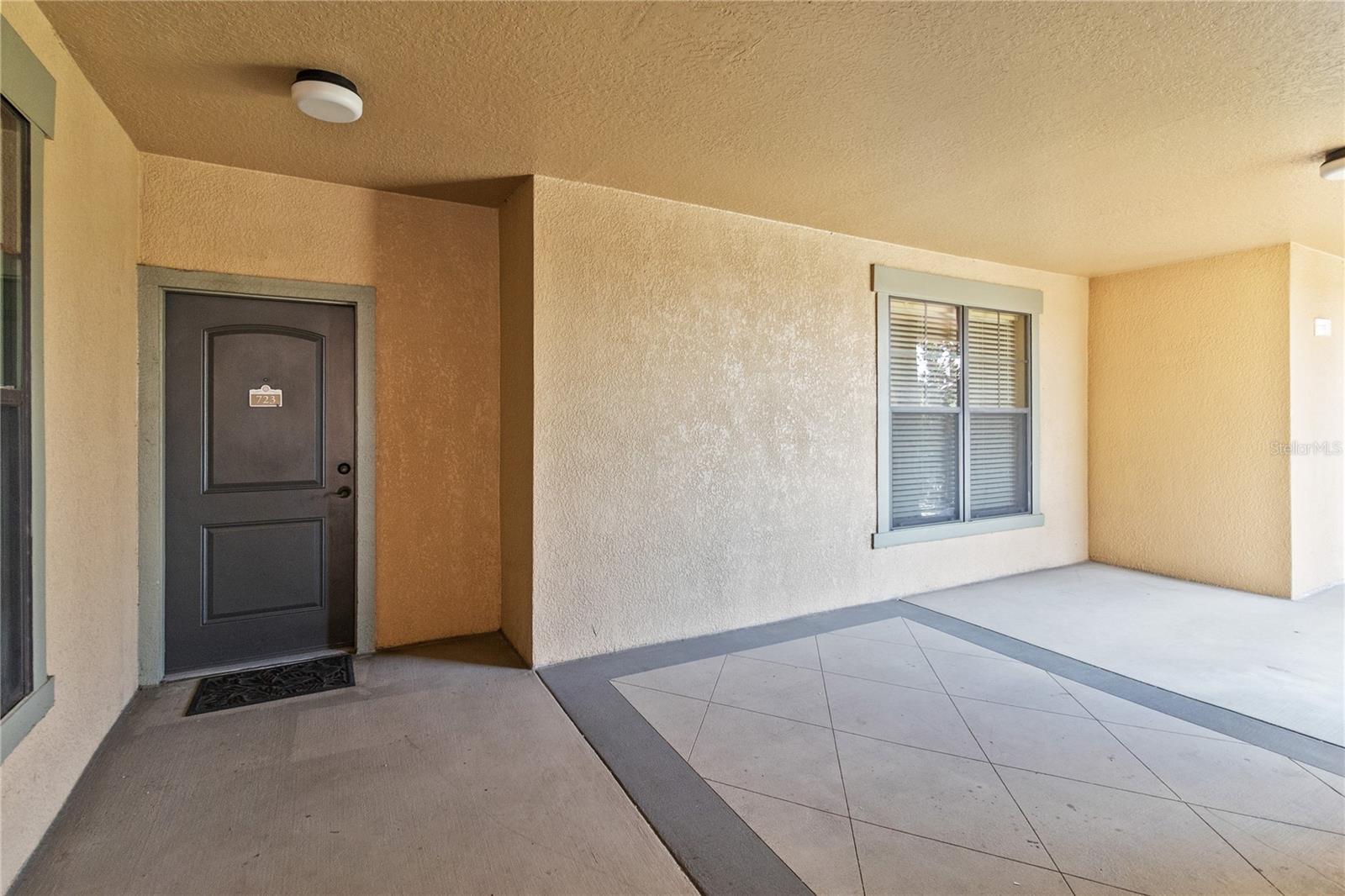 Image 2 of 24 For 901 Charo Parkway 723