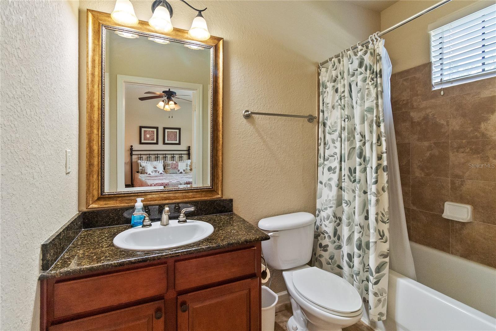 Image 21 of 24 For 901 Charo Parkway 723