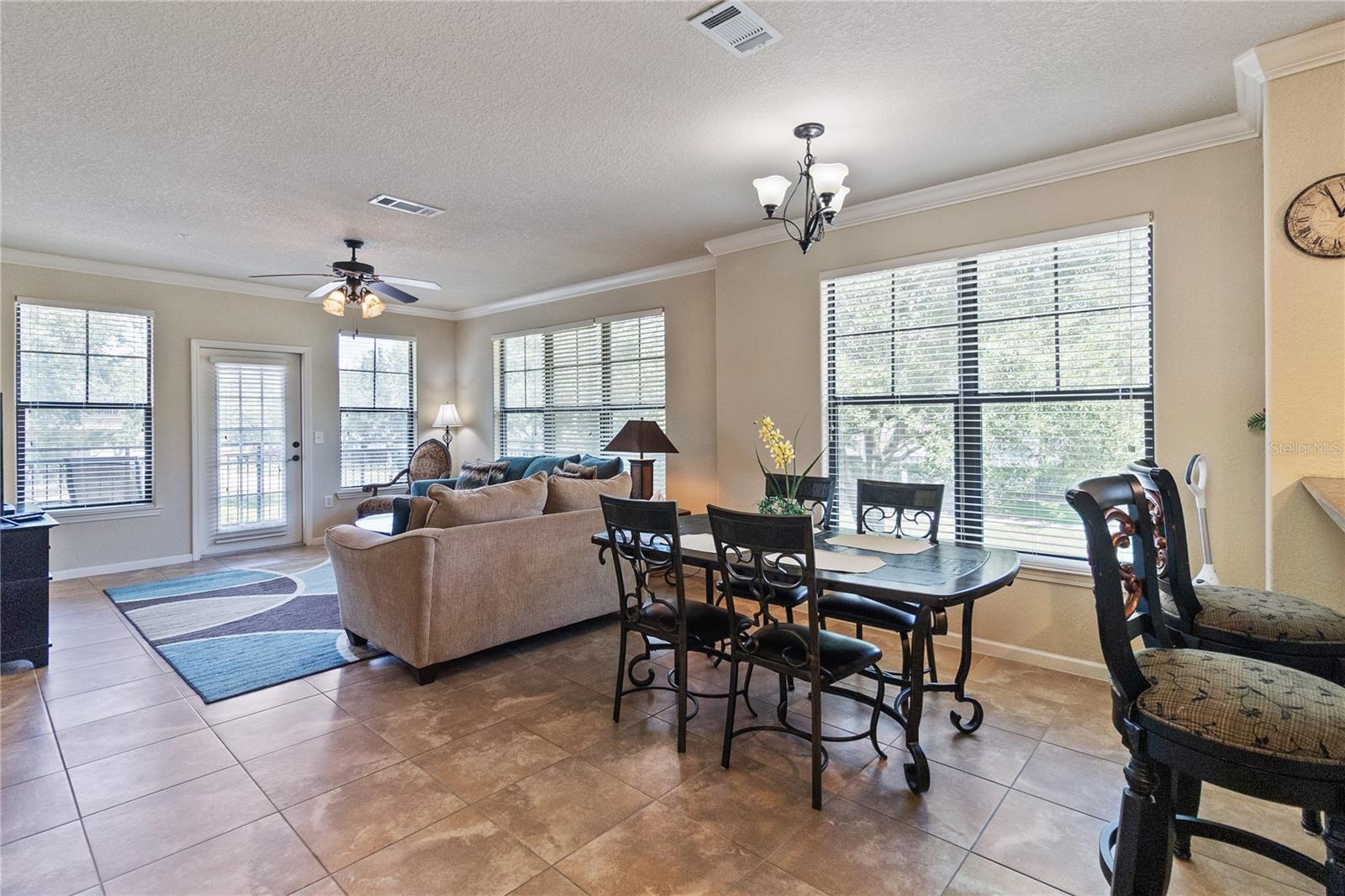Image 8 of 24 For 901 Charo Parkway 723