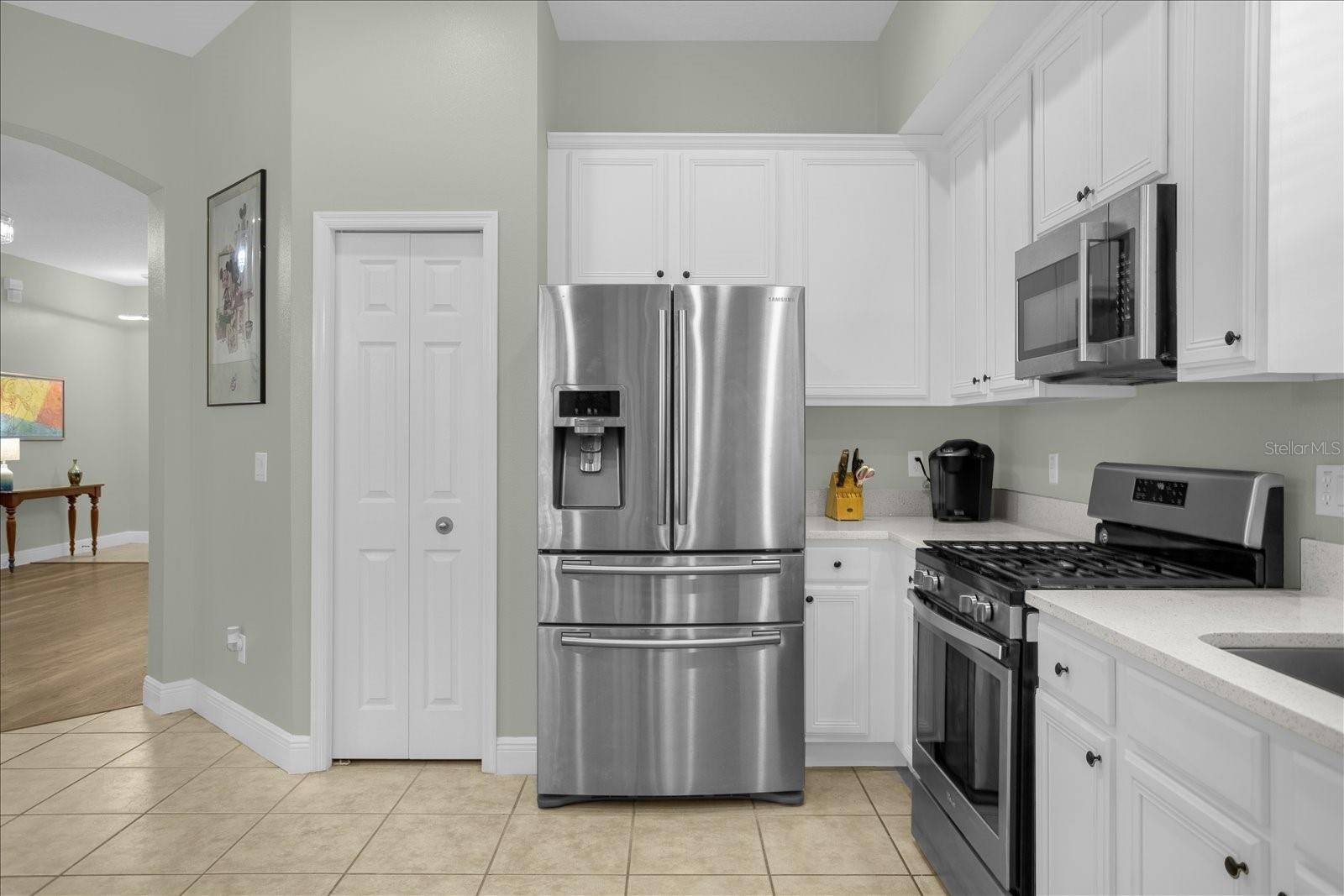 Image 11 of 36 For 7401 Astina Street