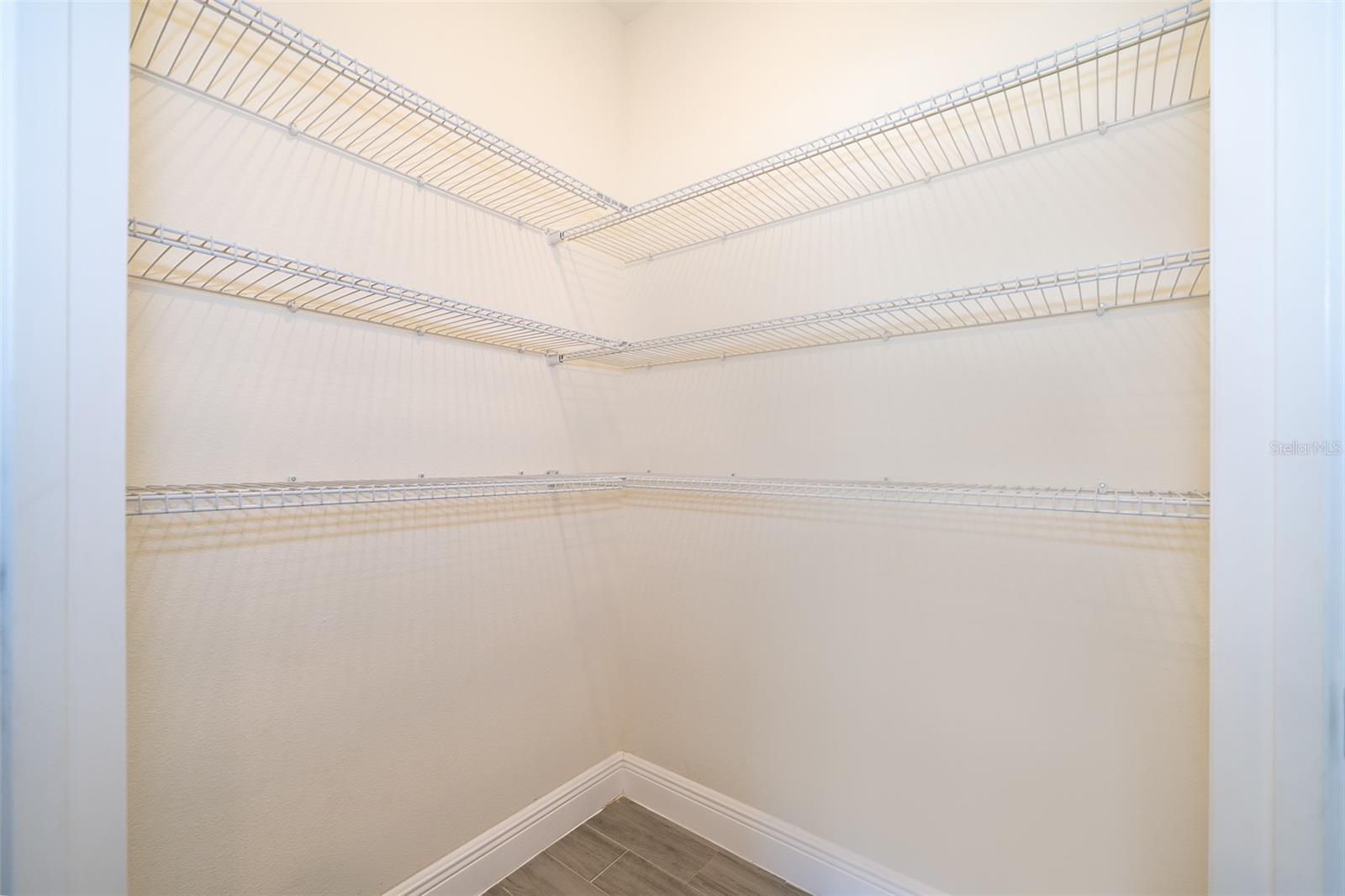 Image 17 of 37 For 1390 Fox Squirrel Drive