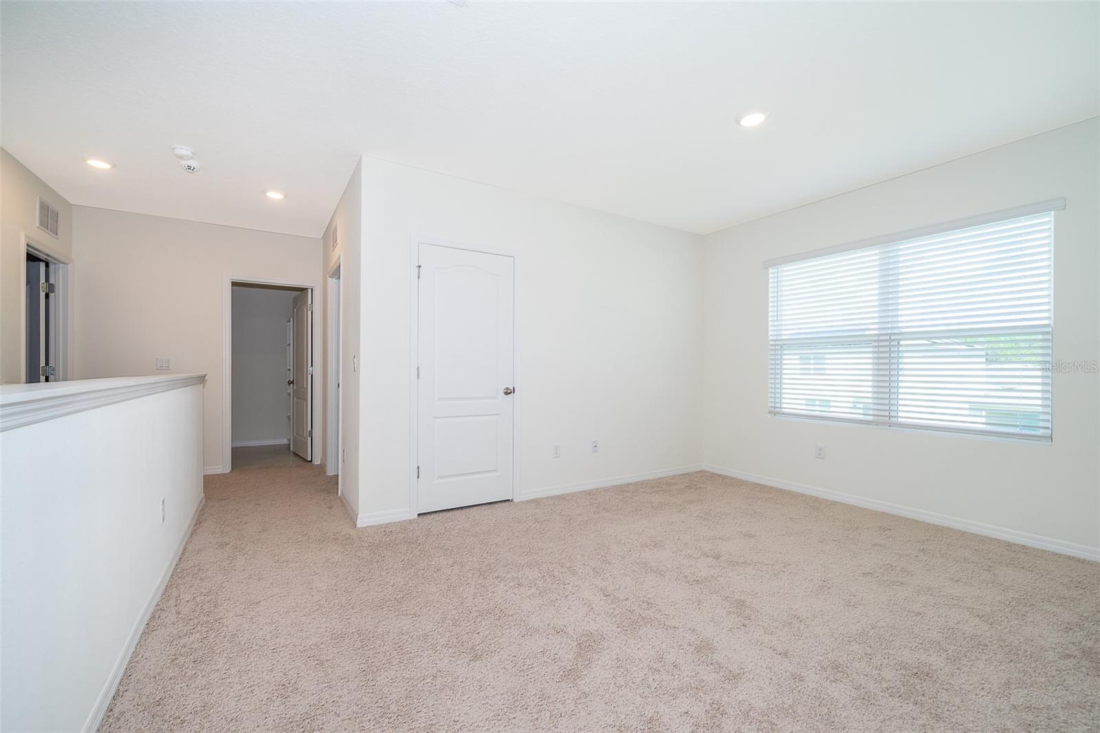 Image 31 of 37 For 1390 Fox Squirrel Drive
