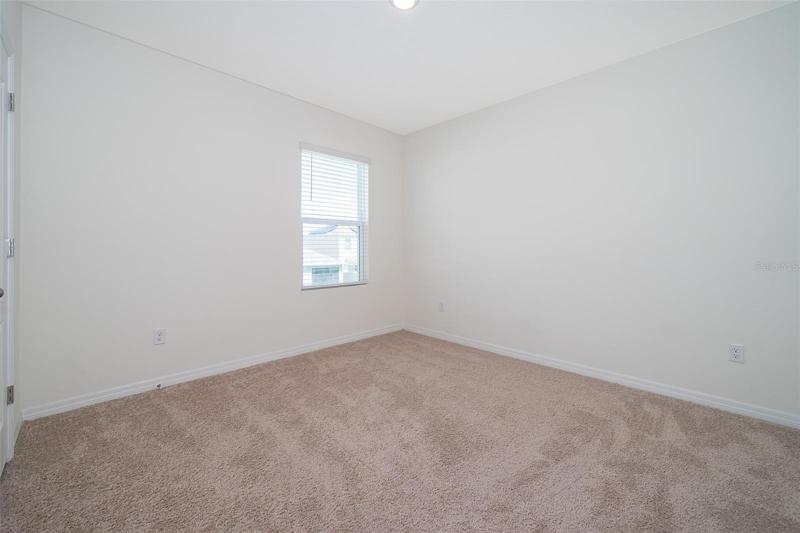 Image 32 of 37 For 1390 Fox Squirrel Drive