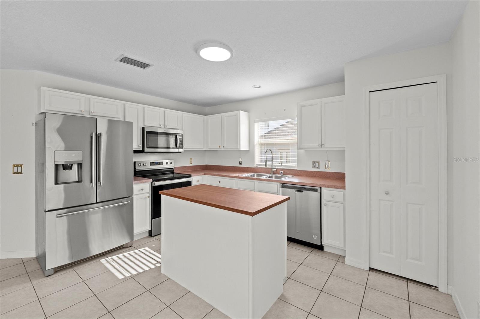 Image 10 of 65 For 634 Montara Drive