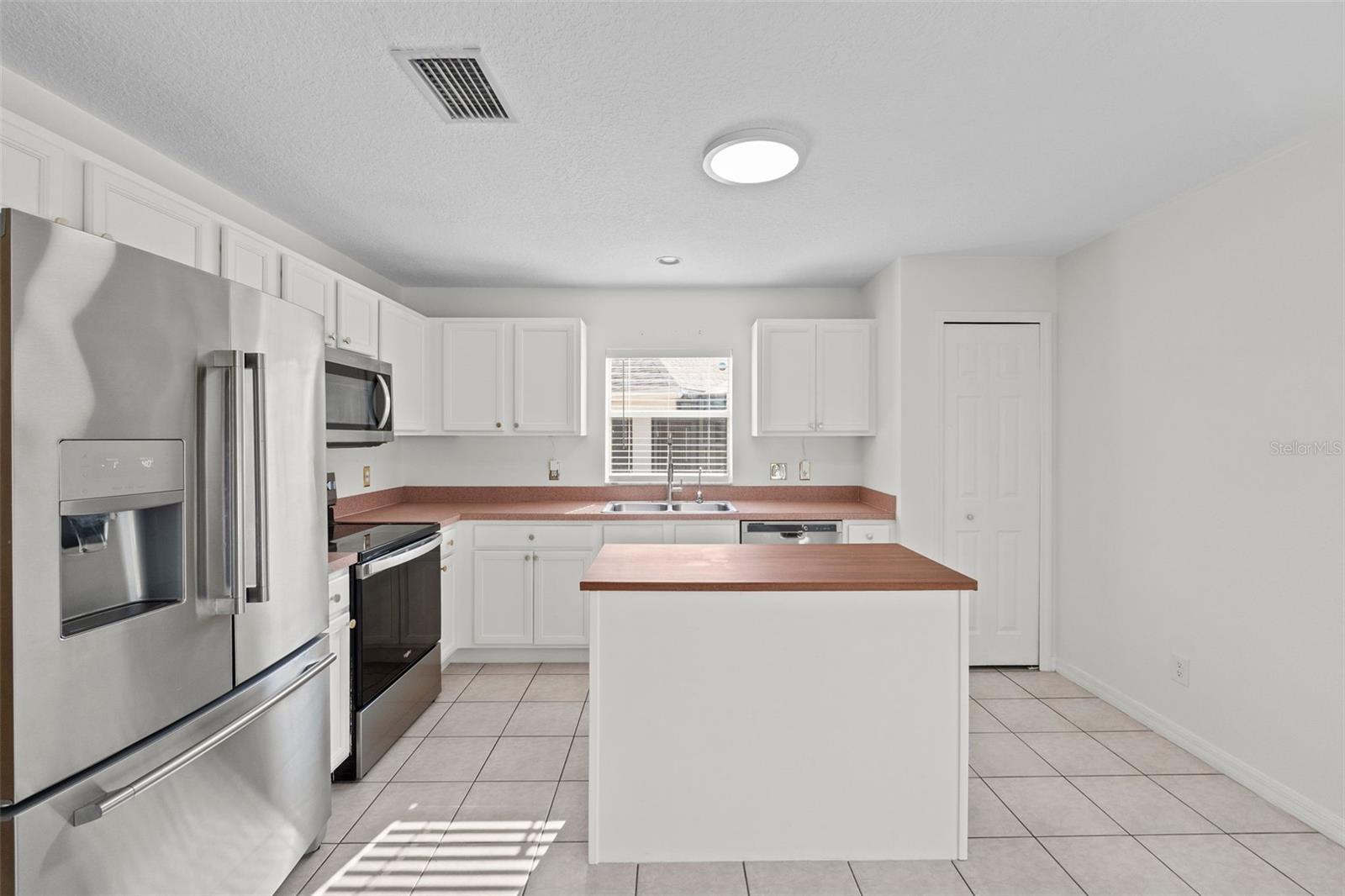 Image 11 of 65 For 634 Montara Drive