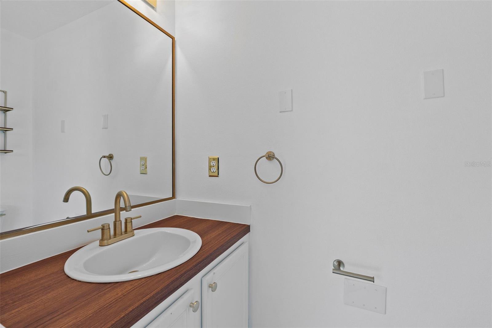 Image 24 of 65 For 634 Montara Drive