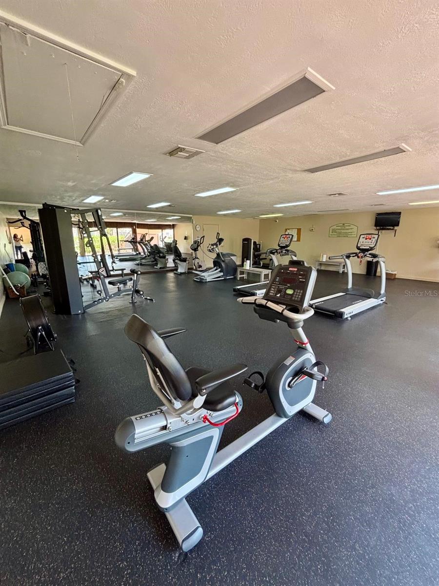 Image 16 of 47 For 3250 Semoran Boulevard 2