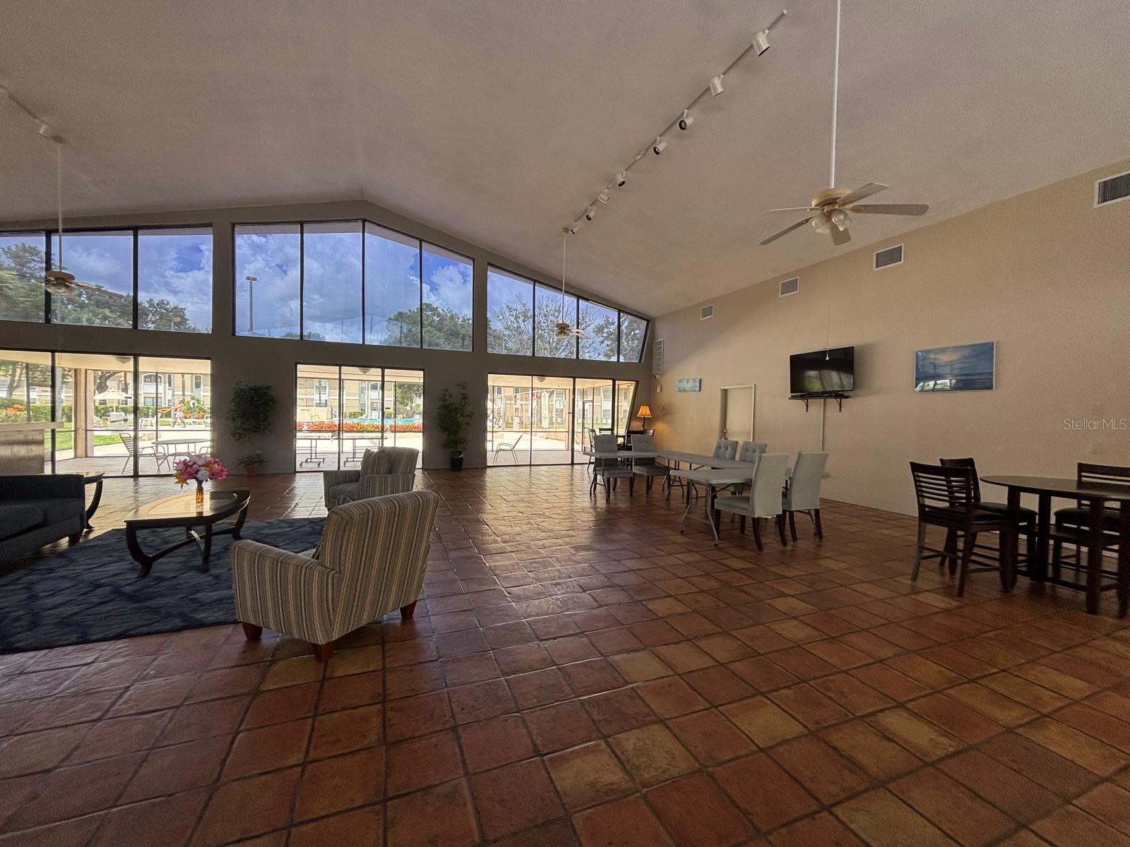 Image 20 of 47 For 3250 Semoran Boulevard 2
