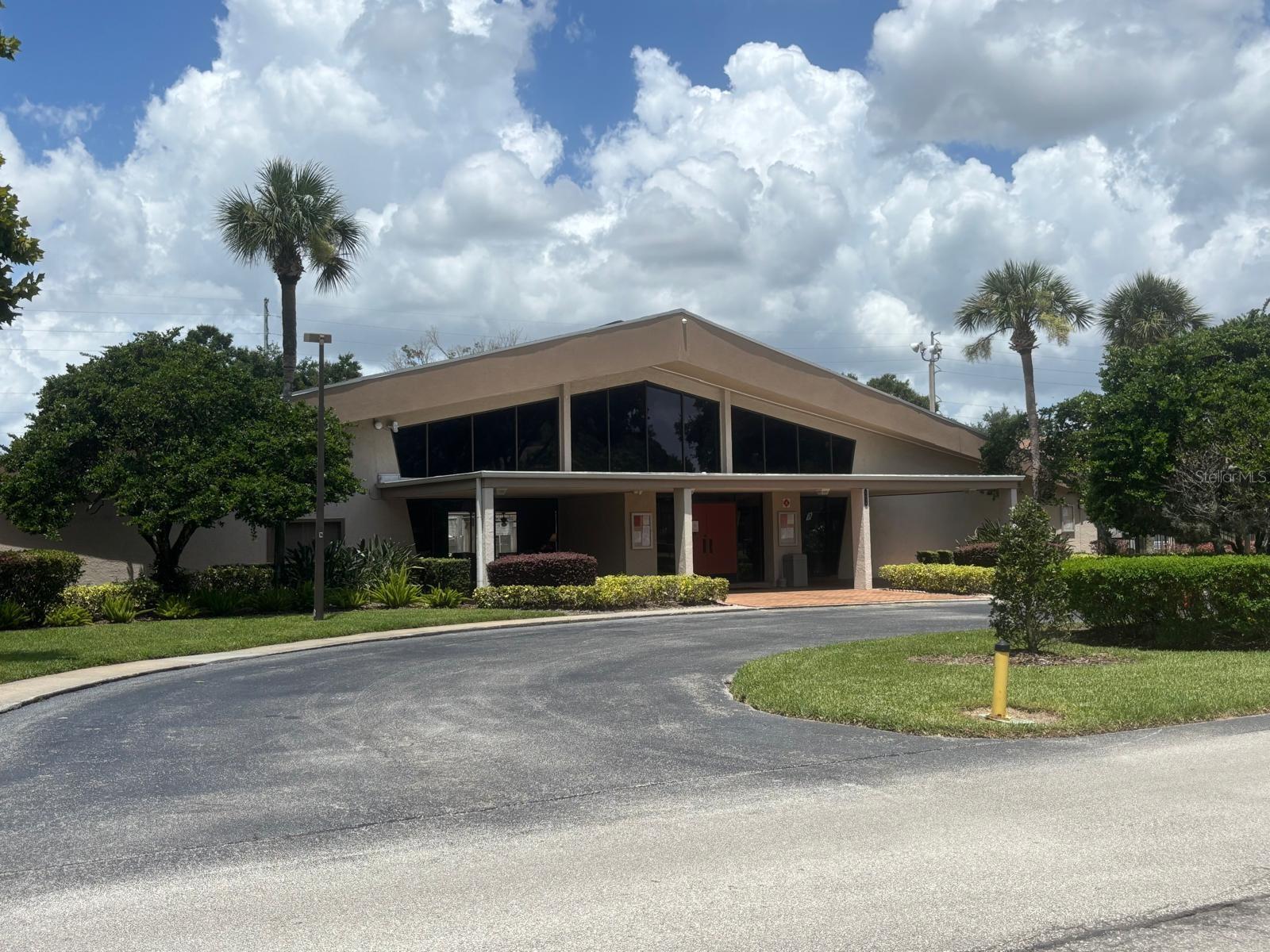 Image 5 of 47 For 3250 Semoran Boulevard 2