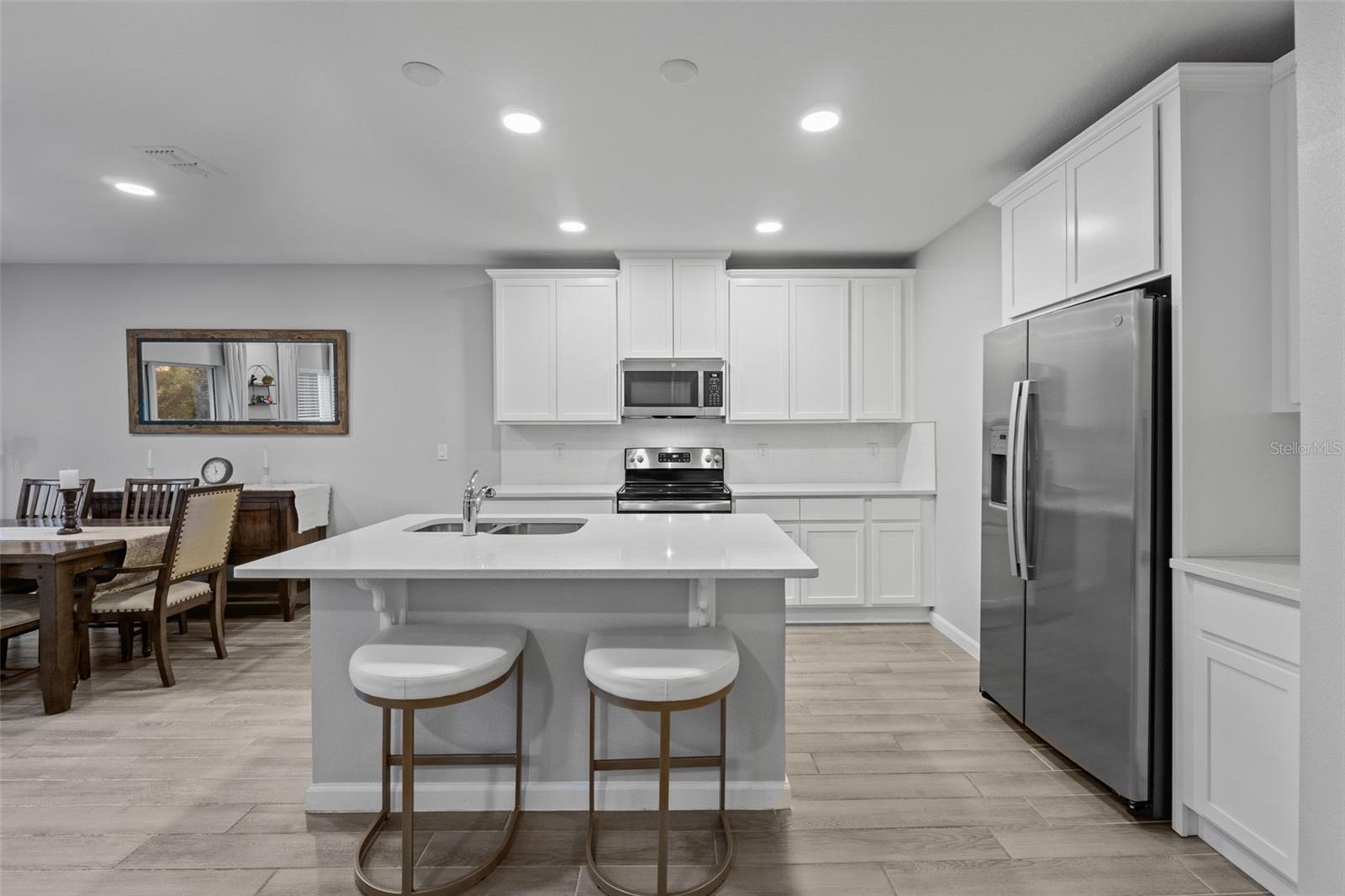 Image 6 of 52 For 3137 Riverboat Way