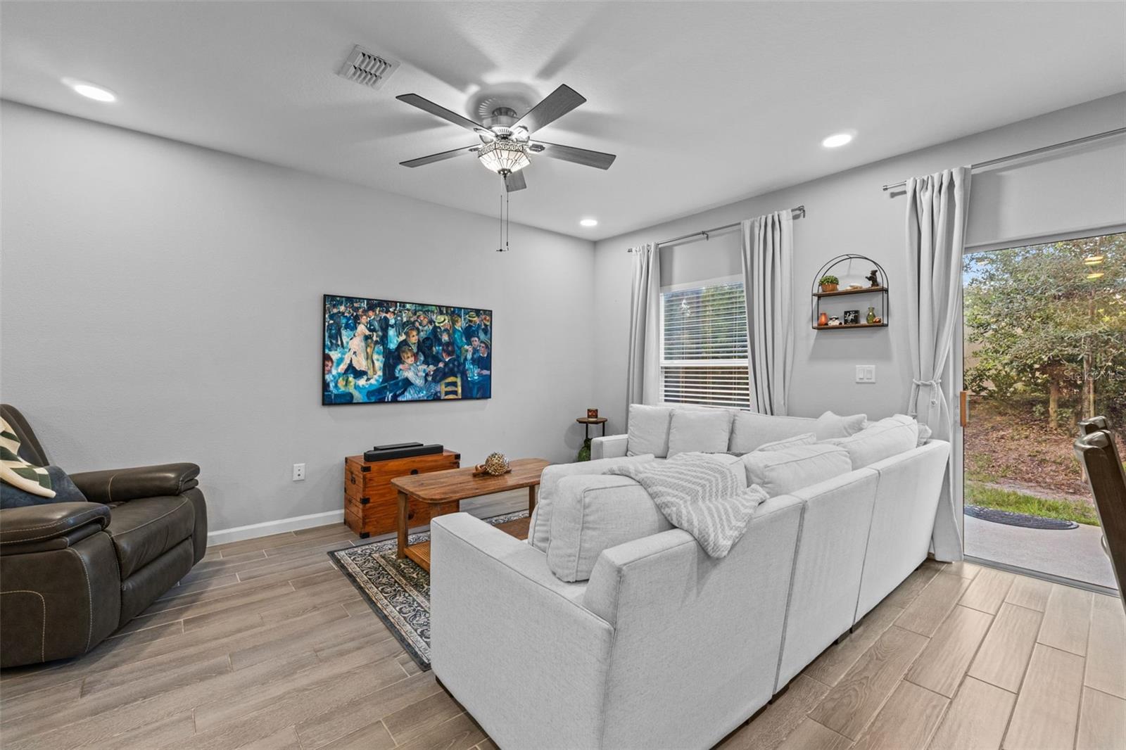 Image 9 of 52 For 3137 Riverboat Way