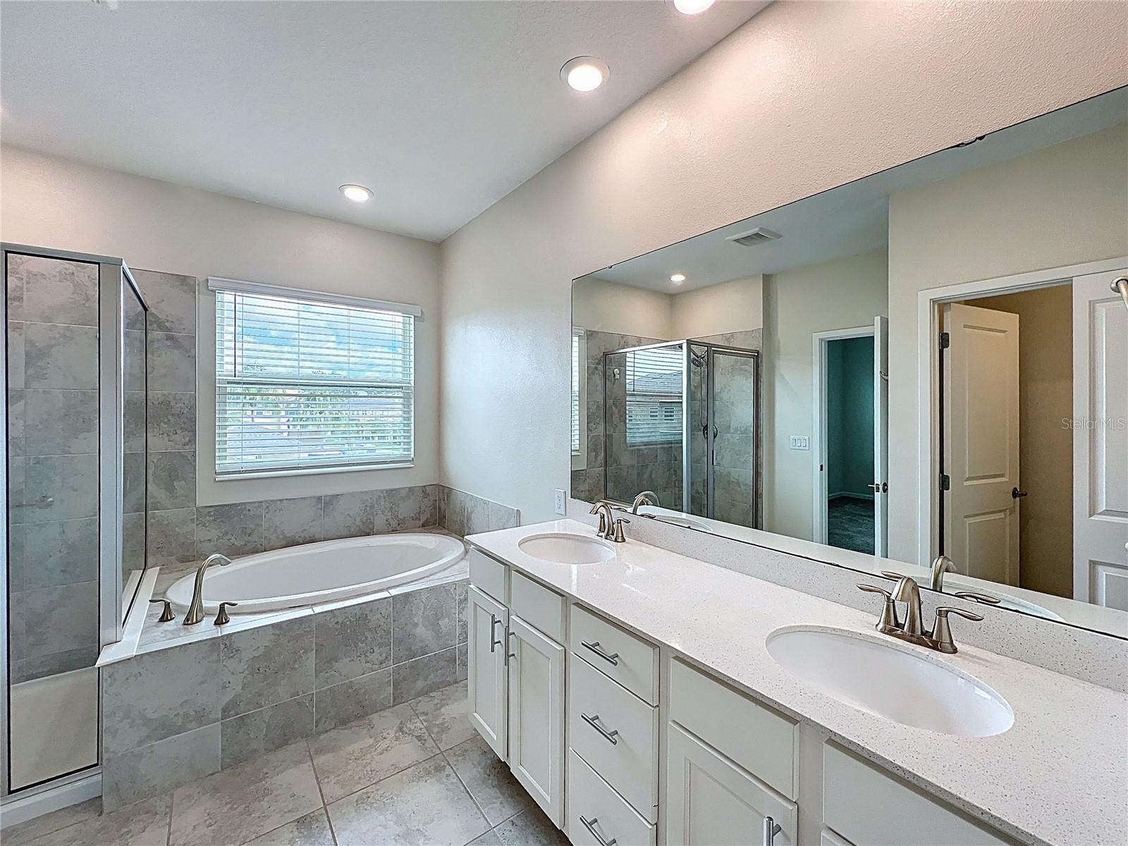 Image 14 of 34 For 9131 Tecumseh Drive