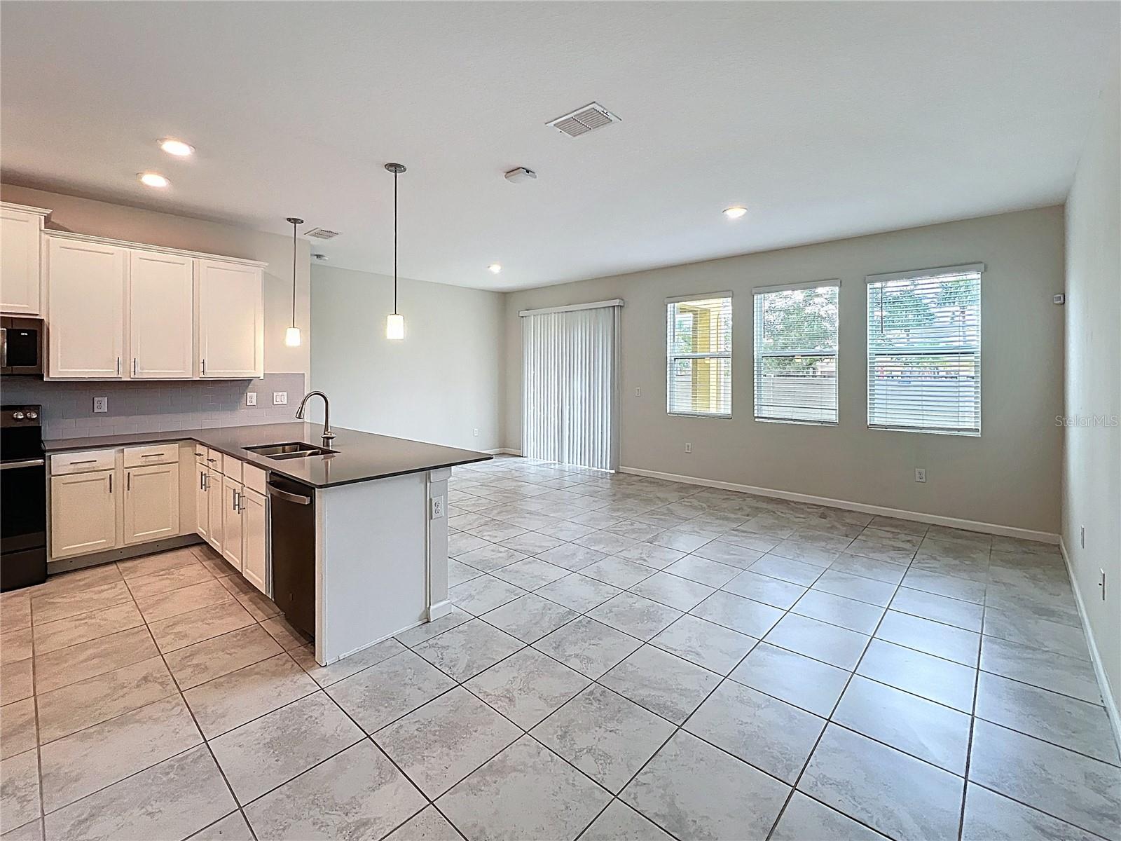 Image 3 of 34 For 9131 Tecumseh Drive