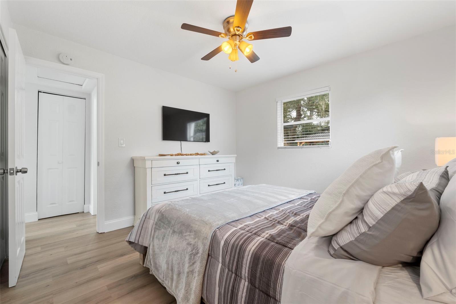 Image 42 of 55 For 6400 64th Way N