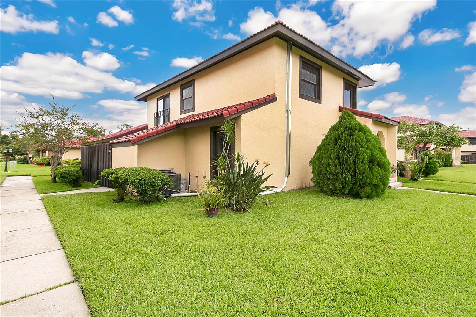 Image 2 of 36 For 543 Hunter Circle