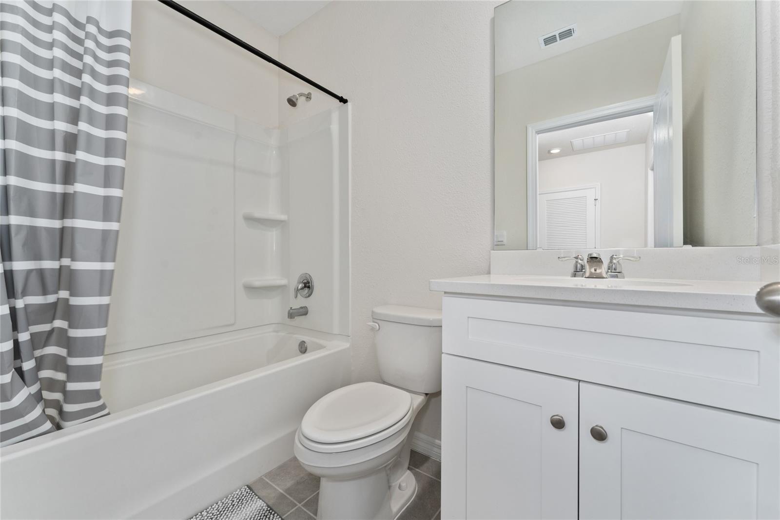 Image 16 of 28 For 2333 Penguin Boulevard