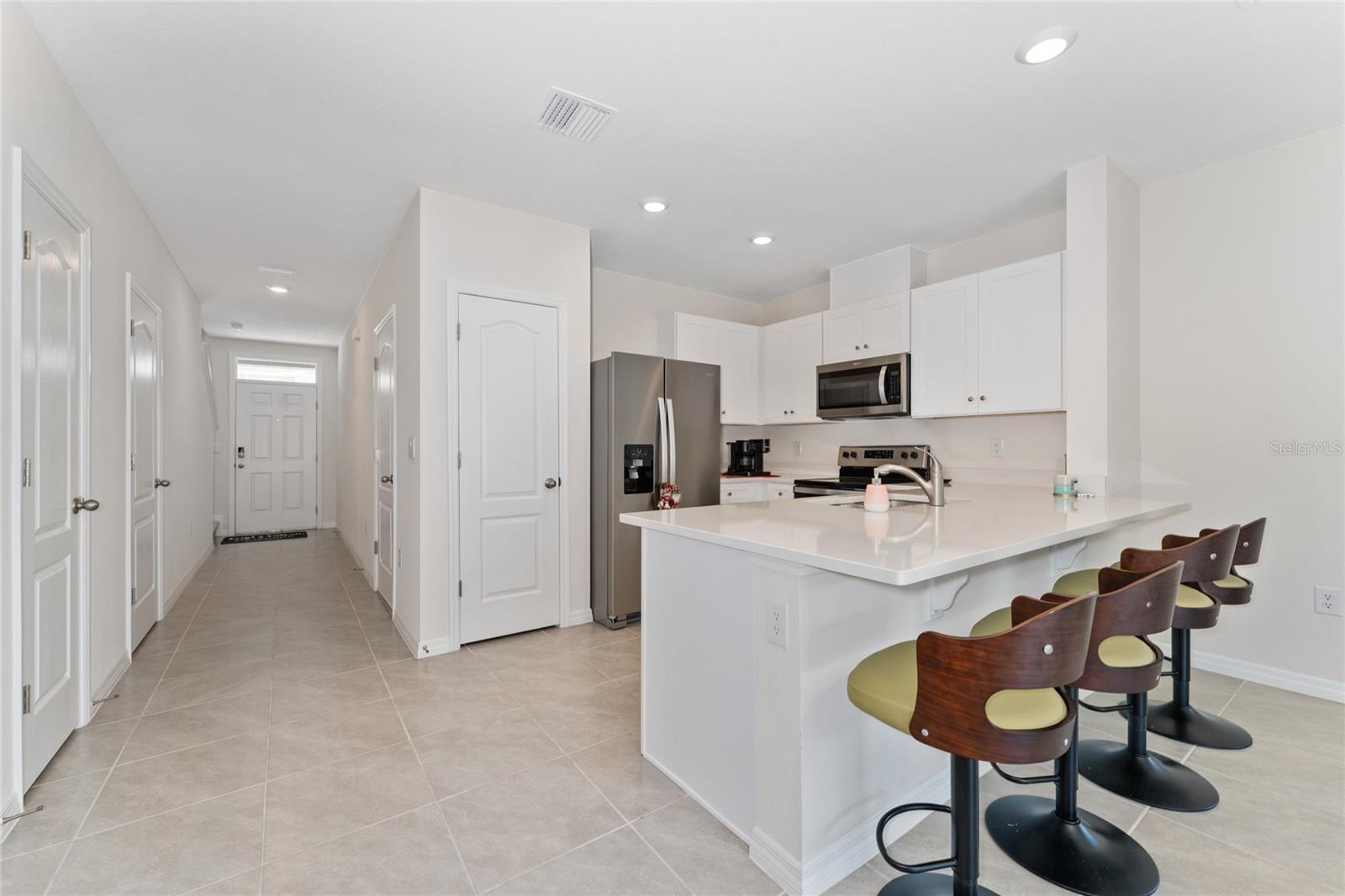 Image 4 of 28 For 2333 Penguin Boulevard