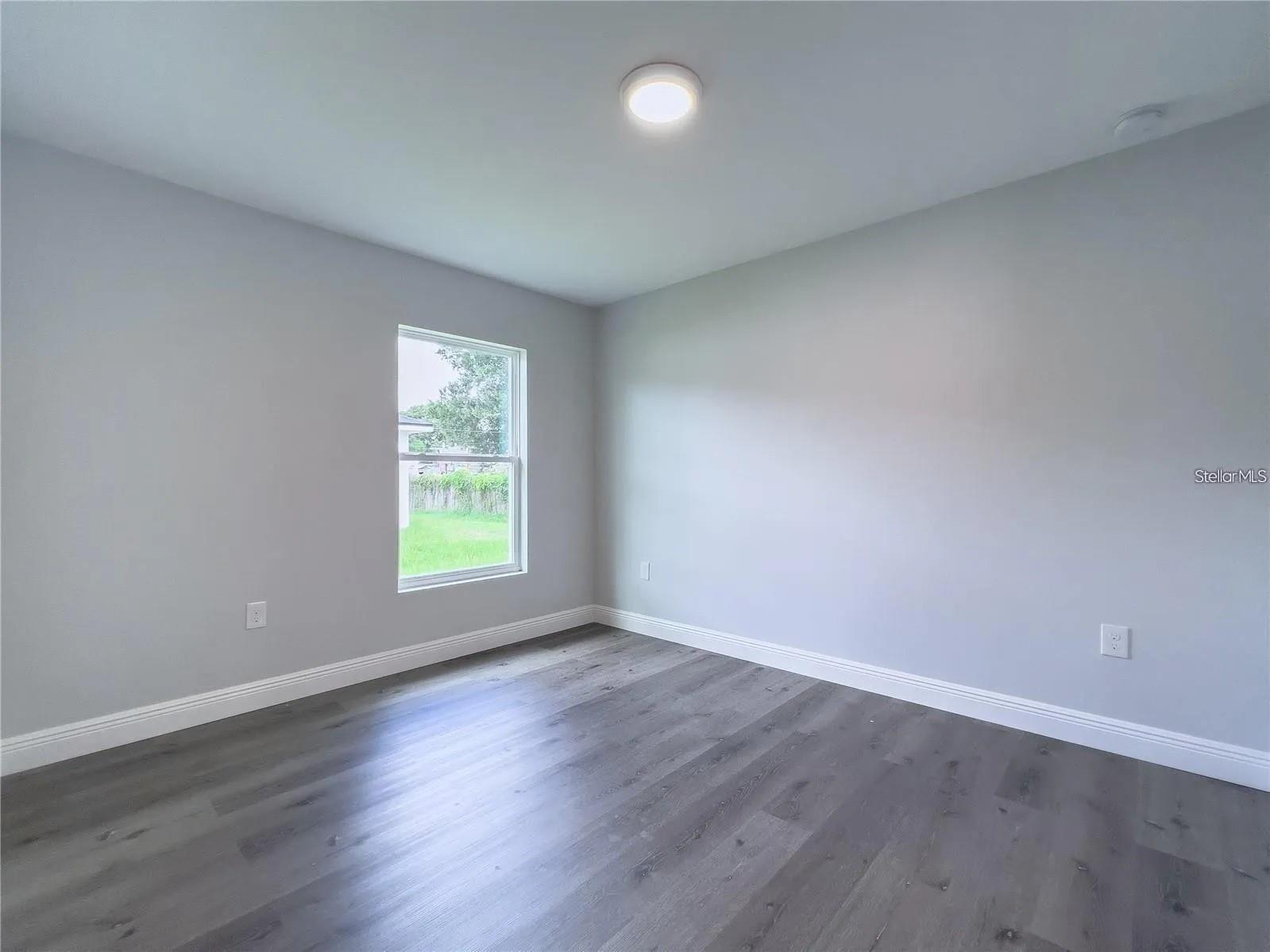 Image 2 of 7 For 1706 3rd Avenue