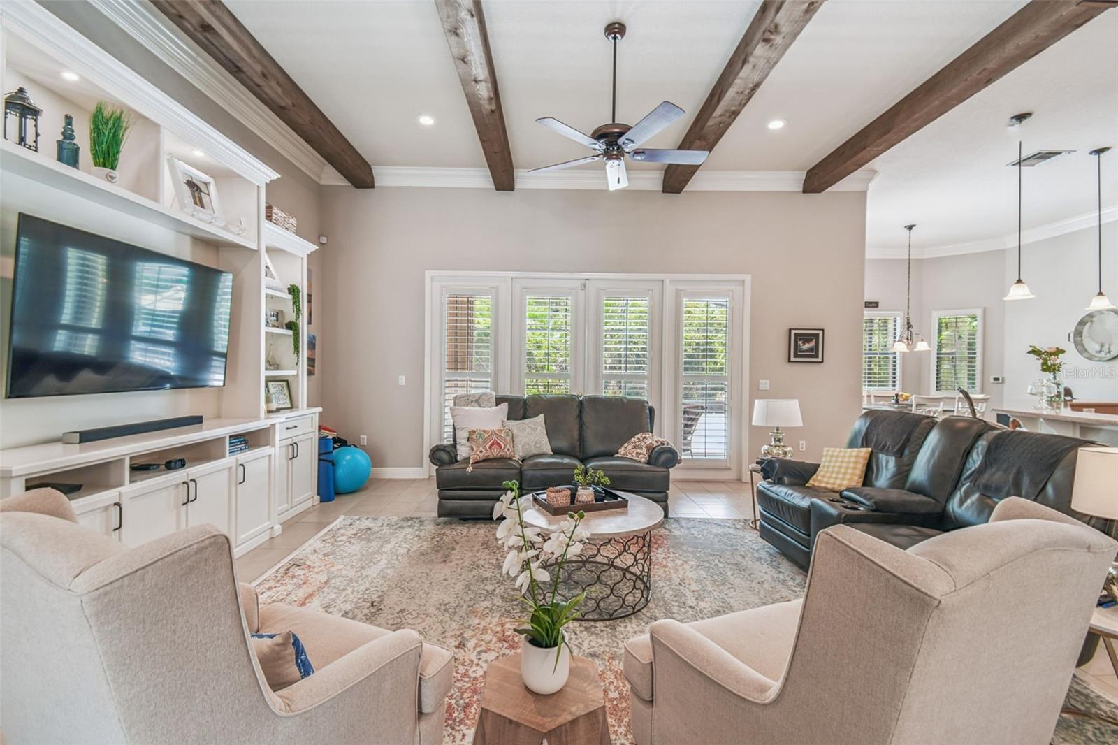Listing photo id 10 for 141 Lemon Grove Drive