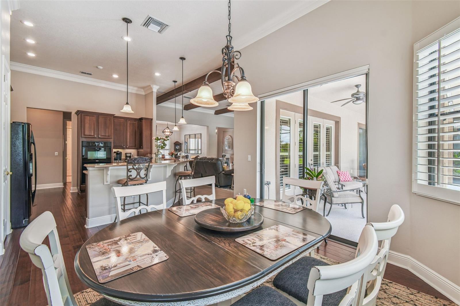 Listing photo id 19 for 141 Lemon Grove Drive