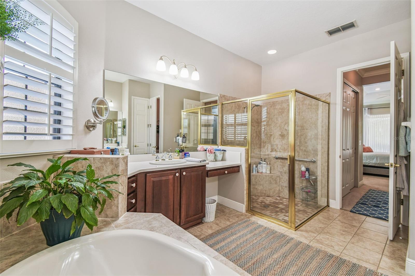 Listing photo id 28 for 141 Lemon Grove Drive