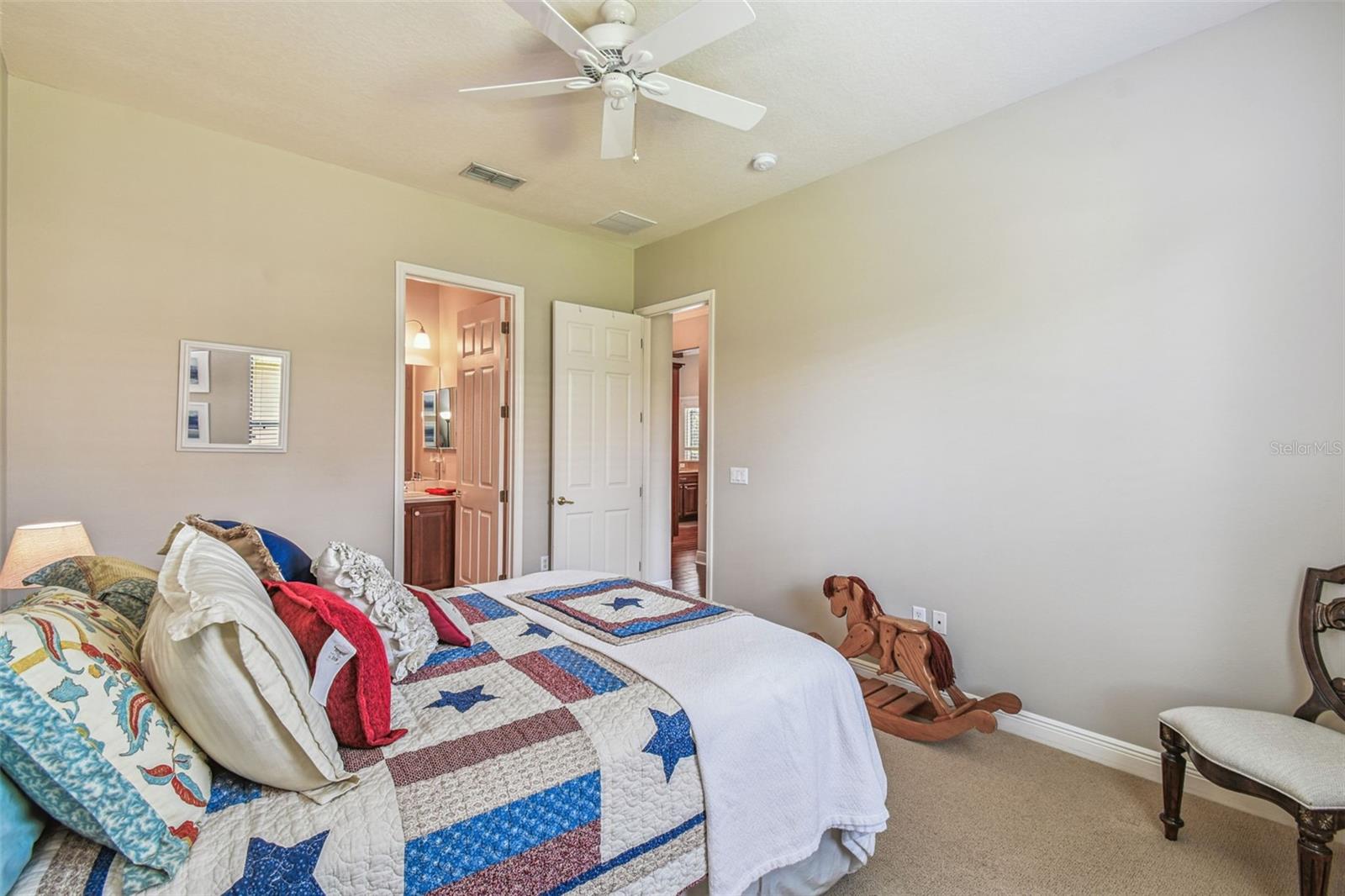Listing photo id 38 for 141 Lemon Grove Drive
