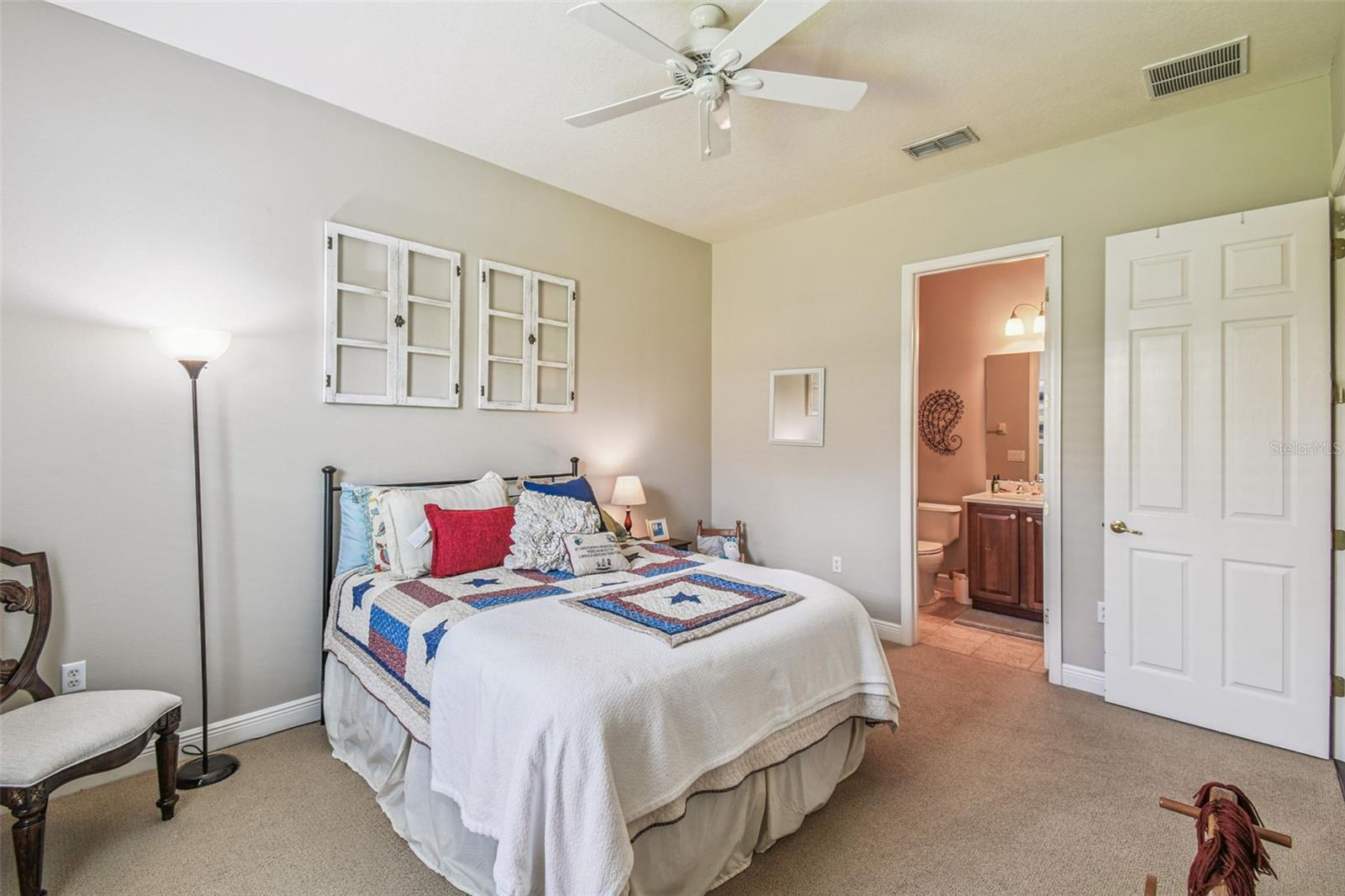 Listing photo id 39 for 141 Lemon Grove Drive