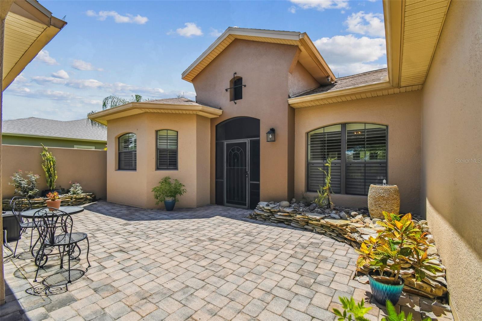 Listing photo id 4 for 141 Lemon Grove Drive