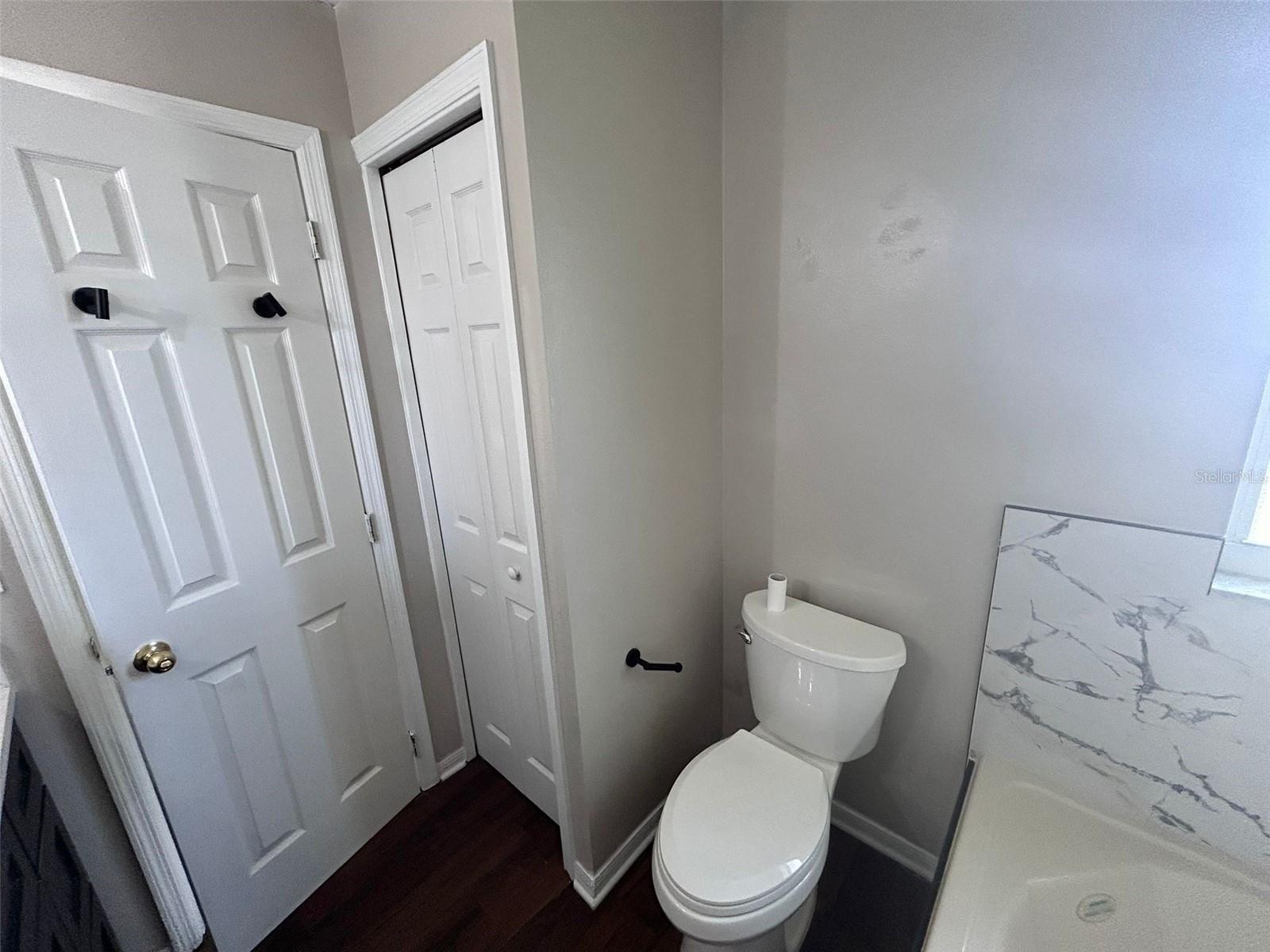Image 11 of 16 For 3175 Victoria Drive