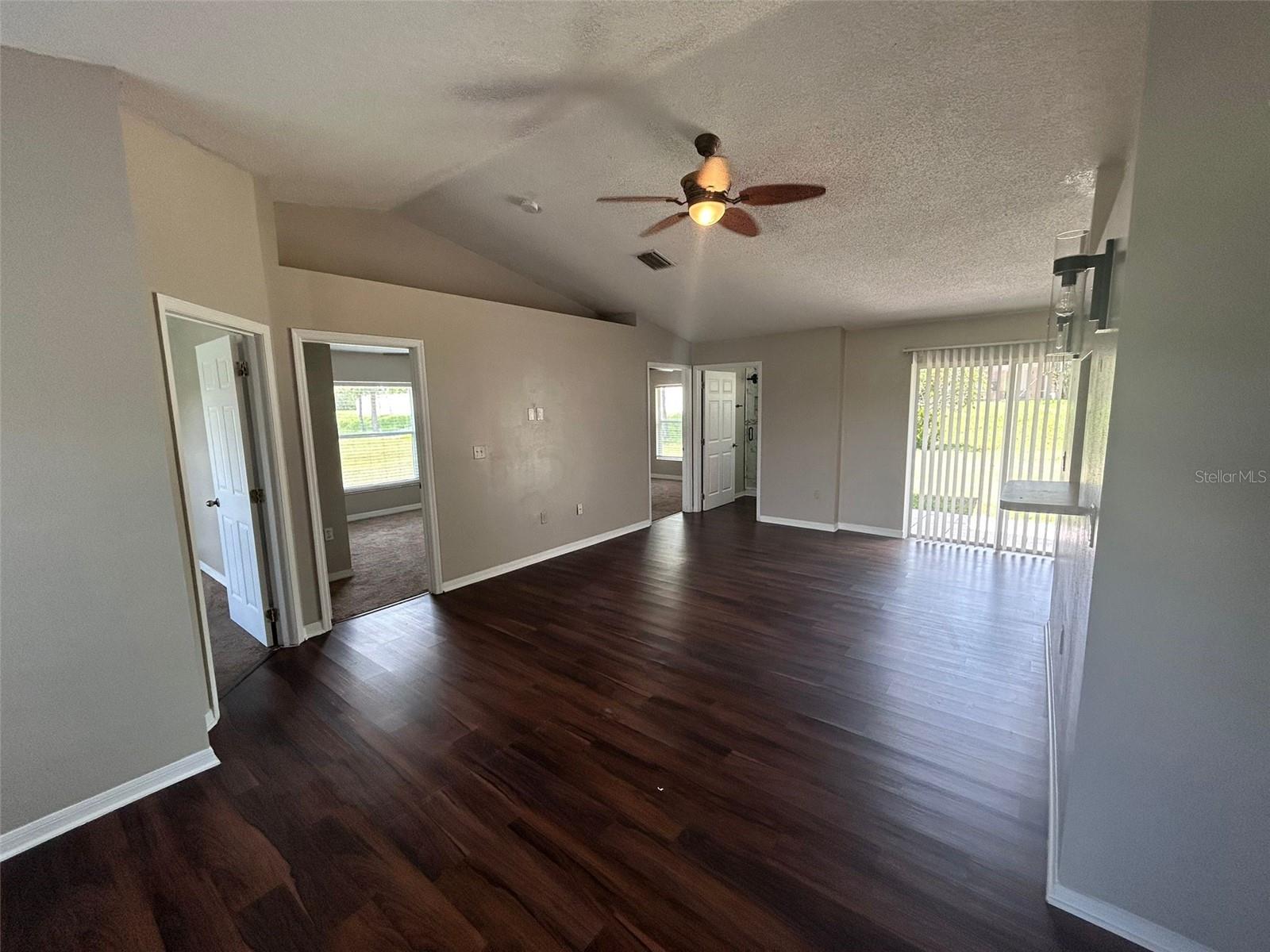 Image 2 of 16 For 3175 Victoria Drive