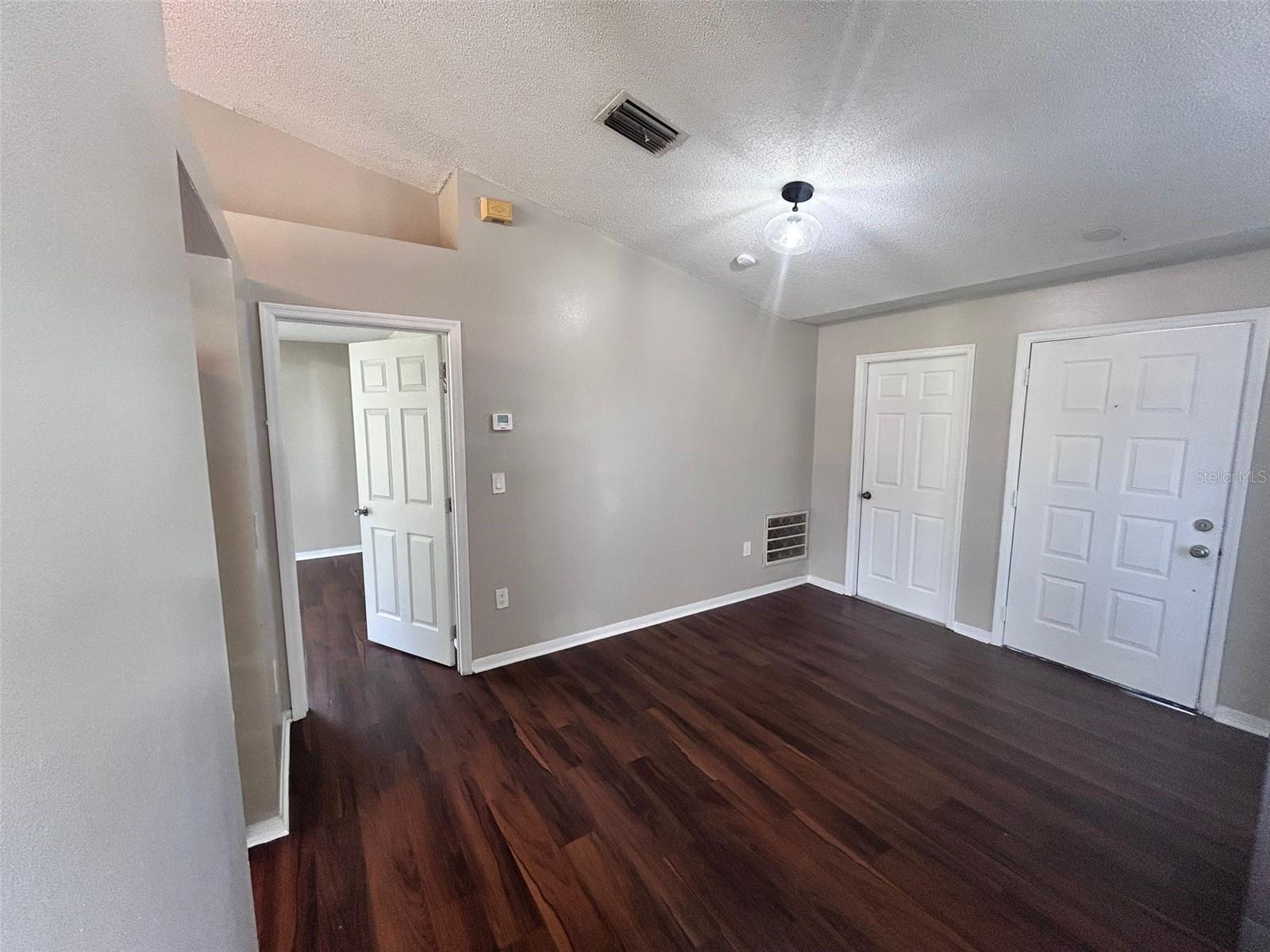 Image 5 of 16 For 3175 Victoria Drive