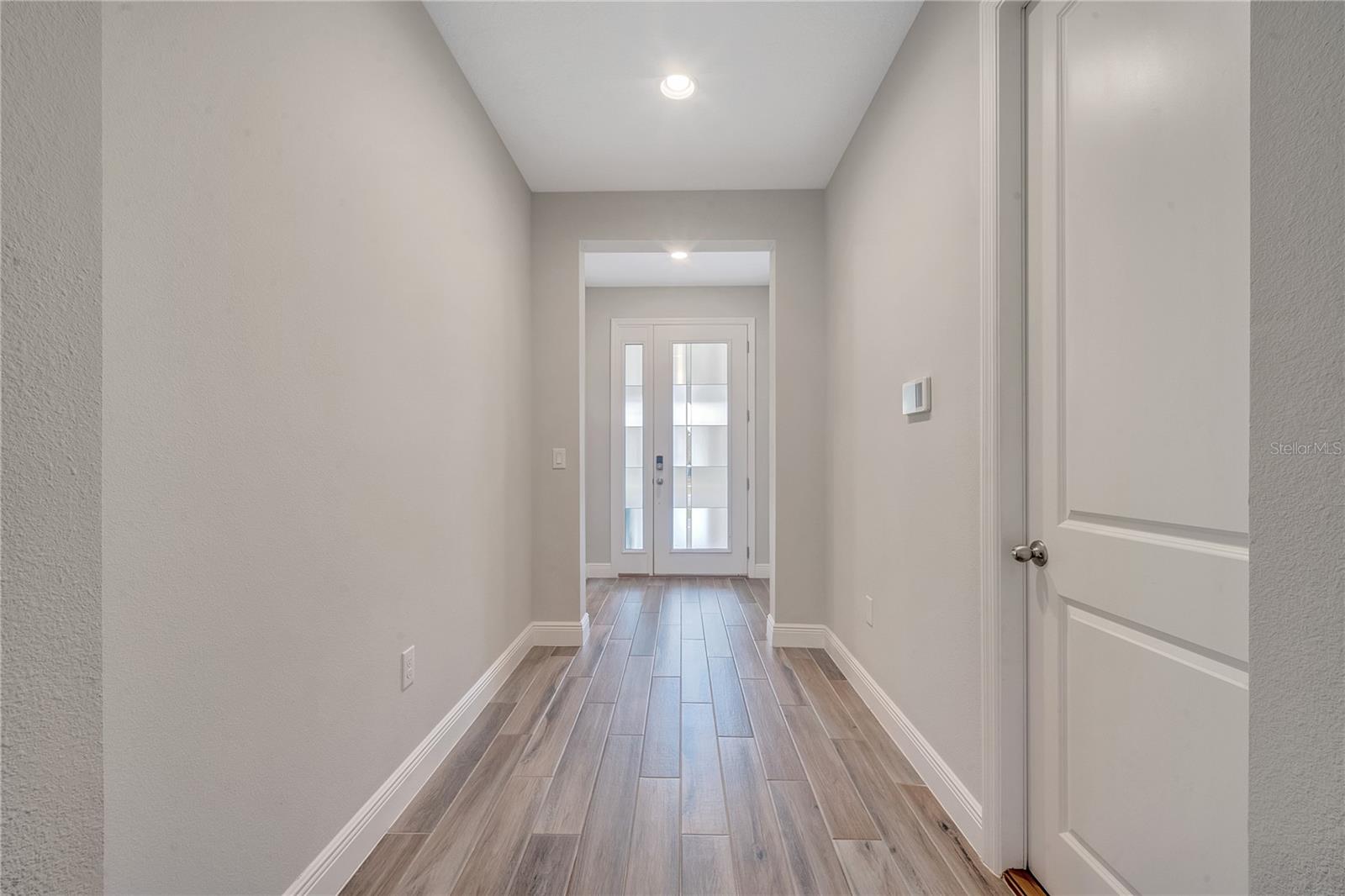 Image 10 of 88 For 19041 Blueleaf Street