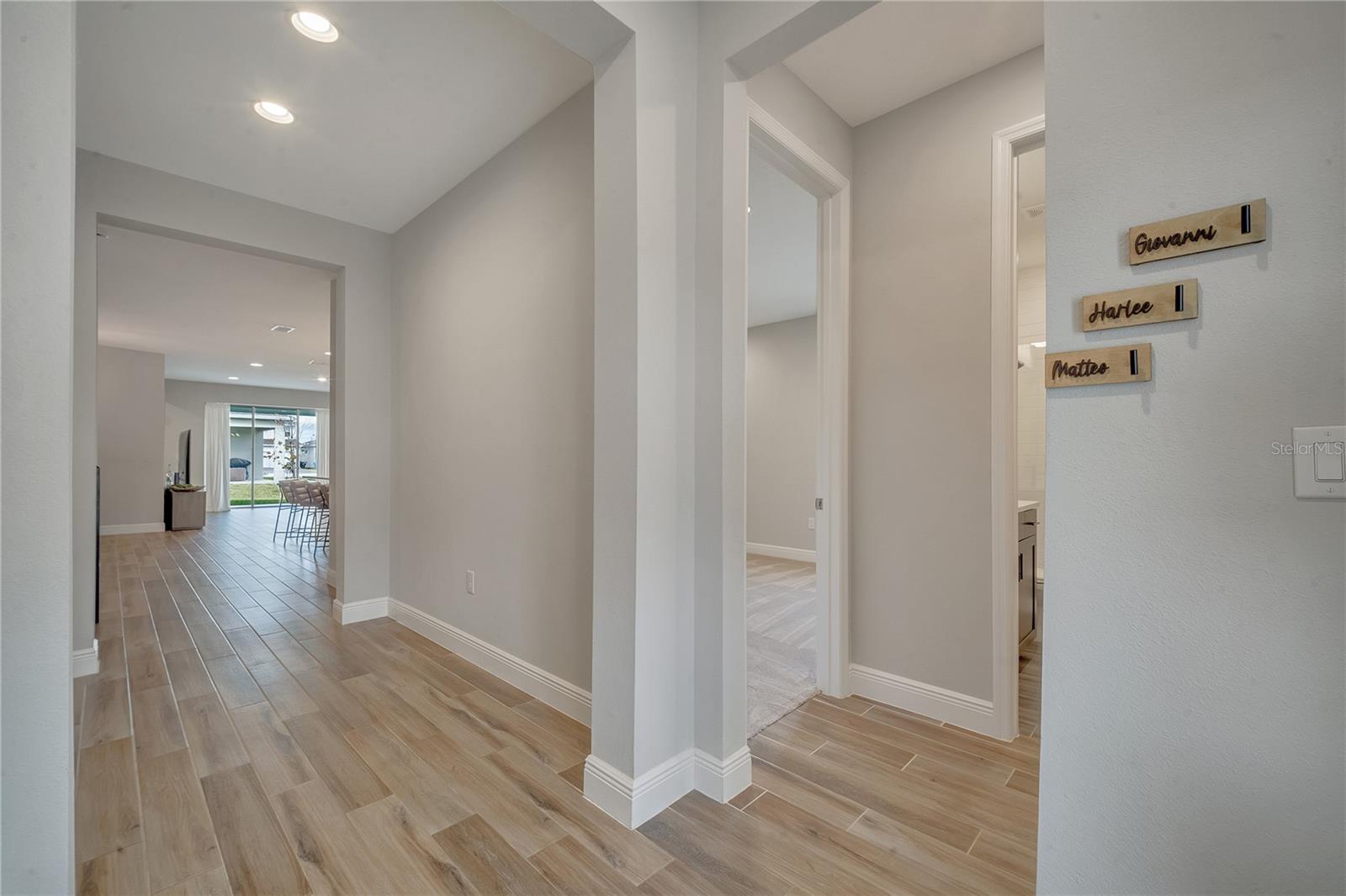 Image 12 of 88 For 19041 Blueleaf Street