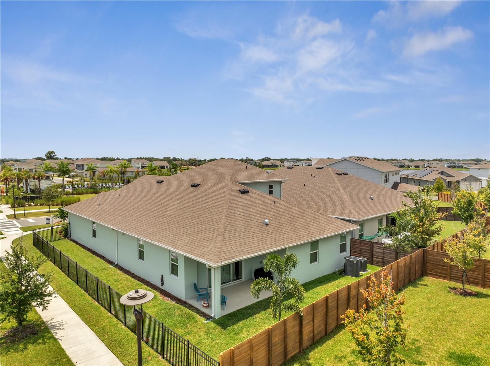 Image 63 of 88 For 19041 Blueleaf Street