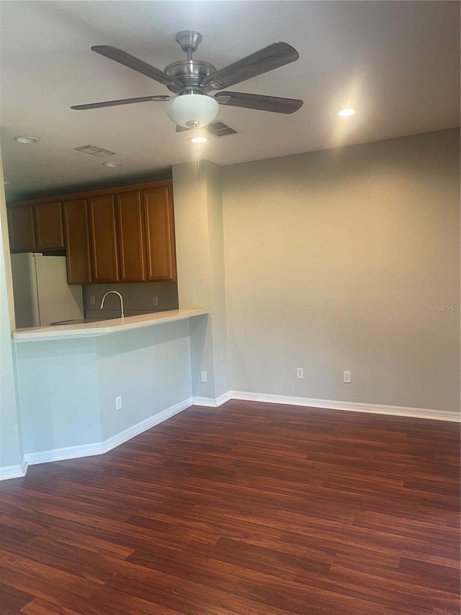 Image 6 of 7 For 3308 Wilshire Way Road 177