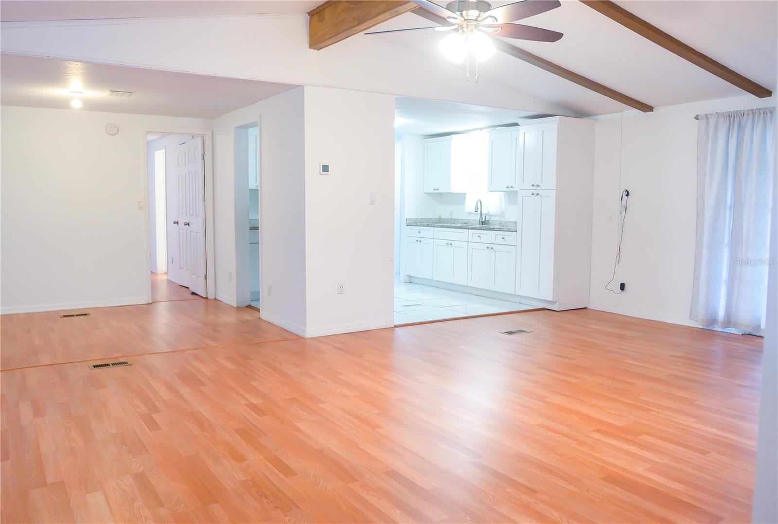 Image 4 of 23 For 630 Carpenter Road